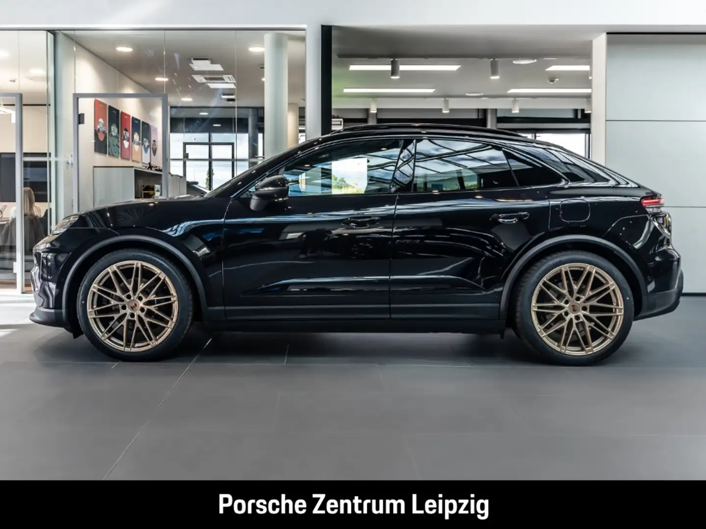 Porsche Macan 4 Clubleder BeifDisplay AHK Luft 22Zoll Schwarz - 2