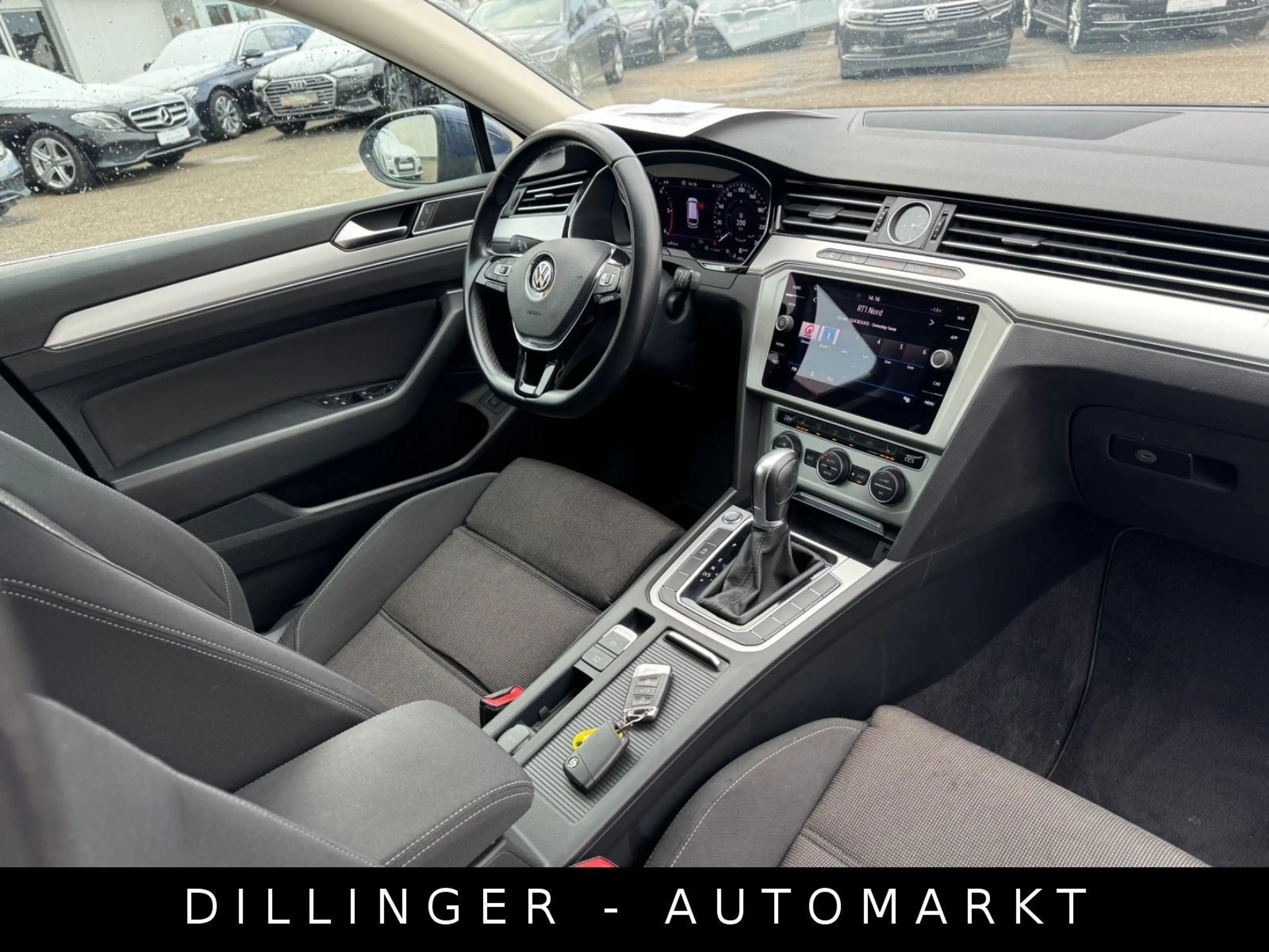 Volkswagen Passat Variant Passat Var. DSG Virtual Cock LED Nav AHK 360-Kam — photo 5