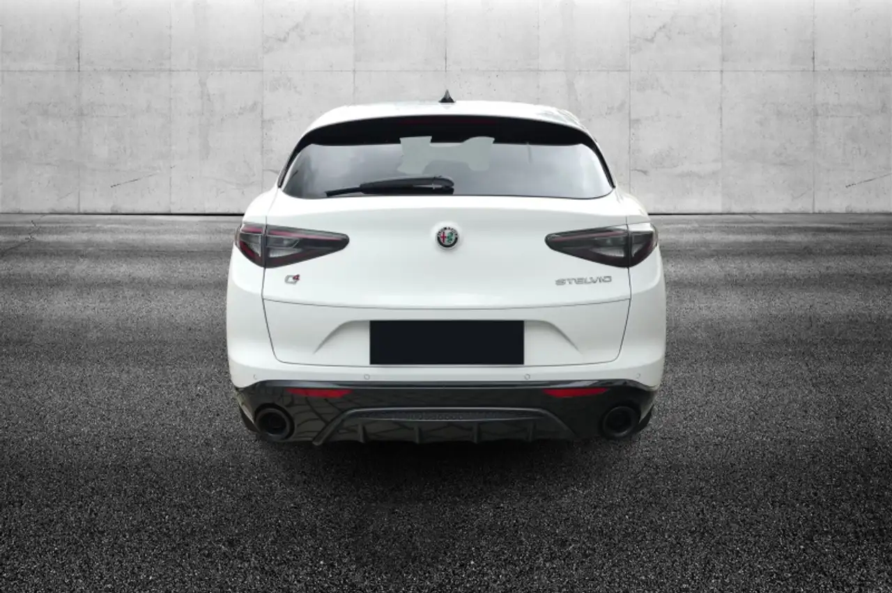Alfa Romeo Stelvio 2024 — фото 6