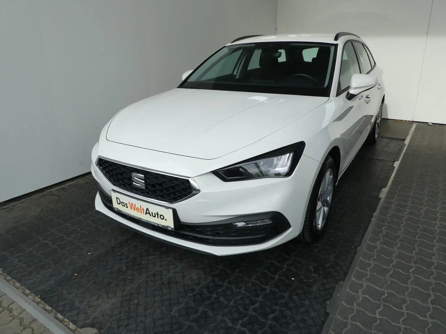 SEAT Leon Reference 2.0 TDI Weiß - 1