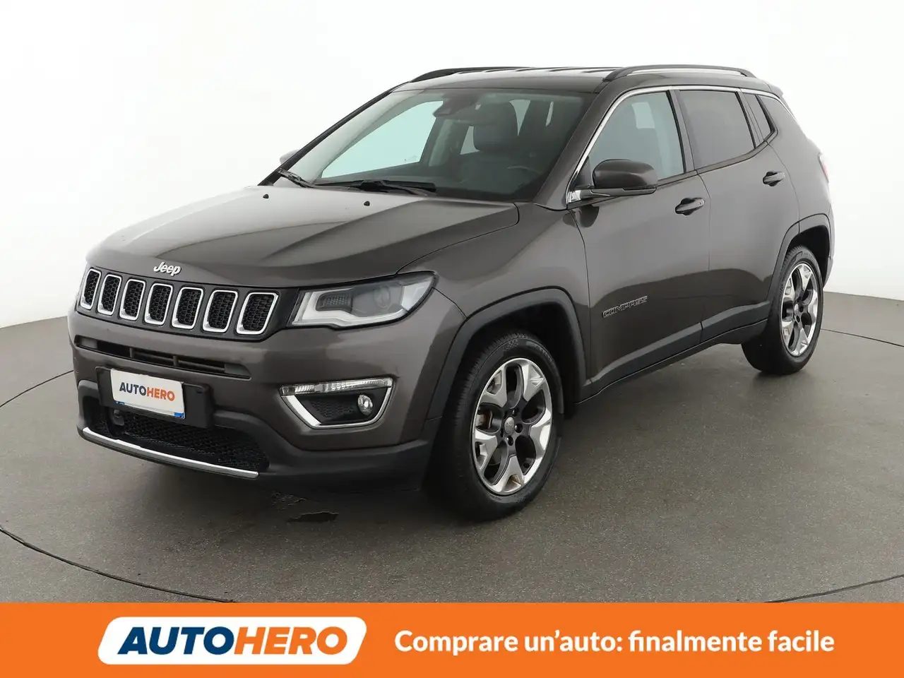 Jeep Compass 1.6 M-Jet Limited — photo 1 of 28