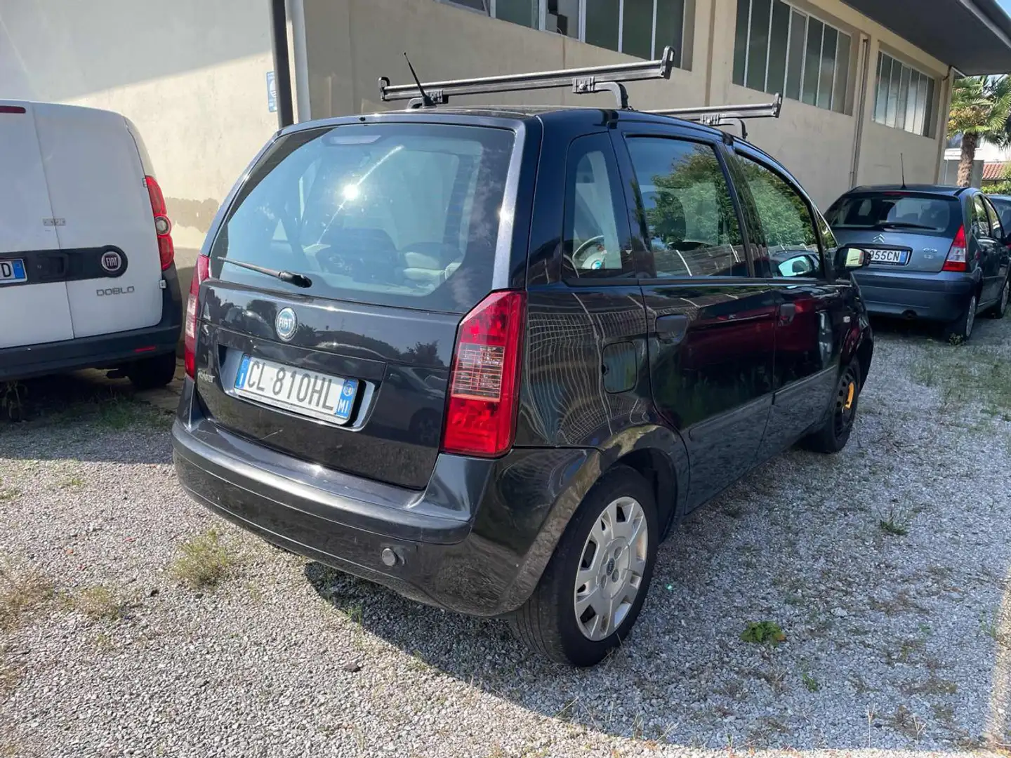 Fiat Idea 1.4 16V Active Schwarz - 2