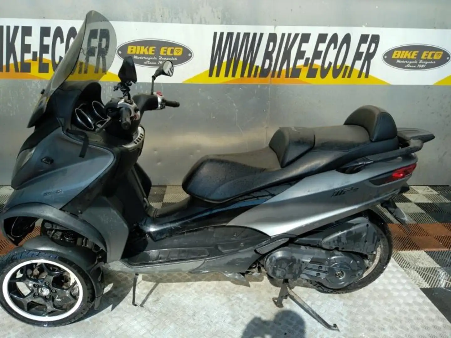 Piaggio MP3 500 Gris - 2