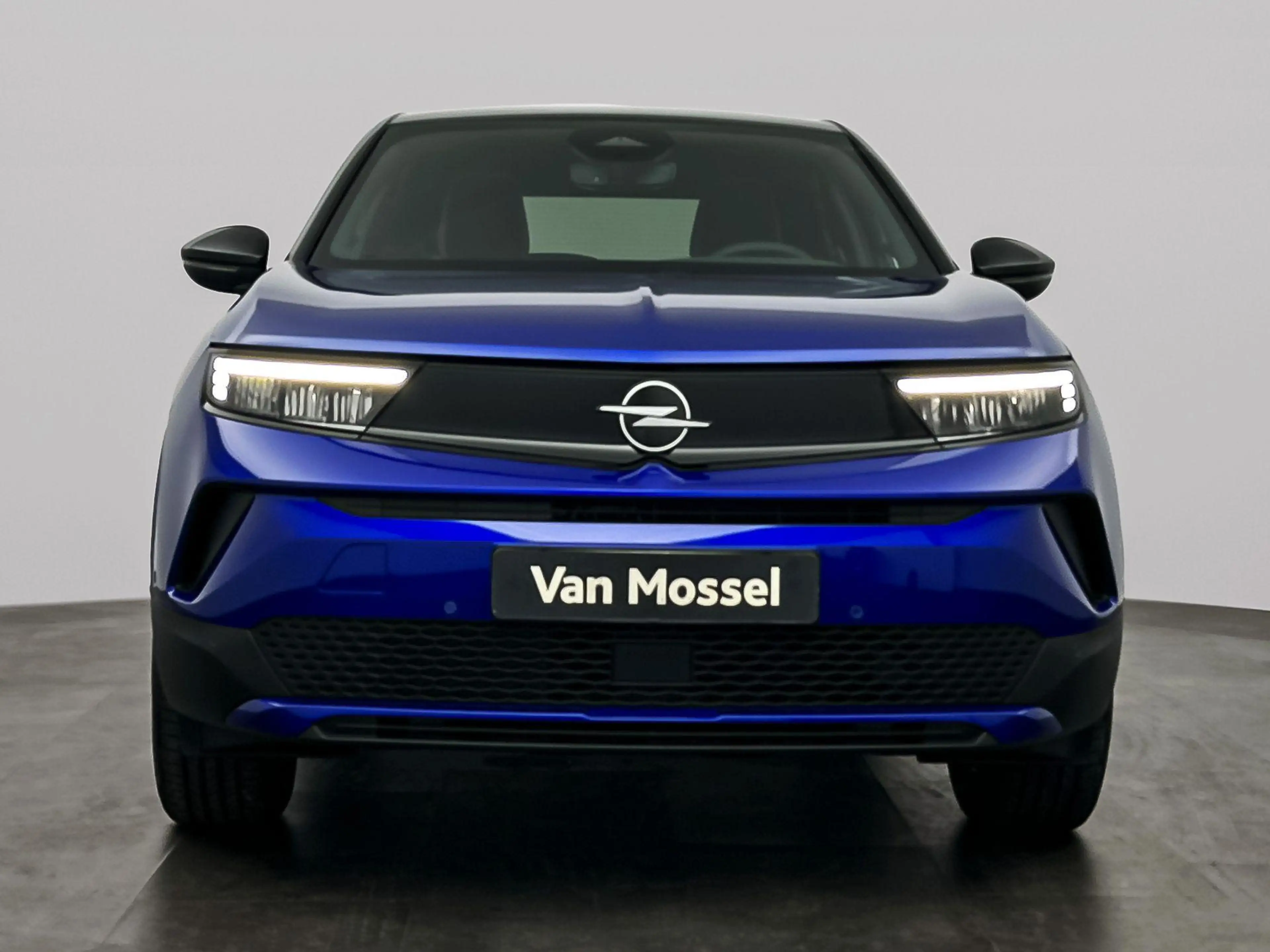 Opel Mokka-E Electric Business Edition 54 kWh — photo 6