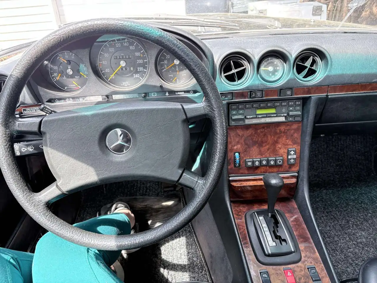 Mercedes-Benz 380 снимка Mercedes-Benz 380