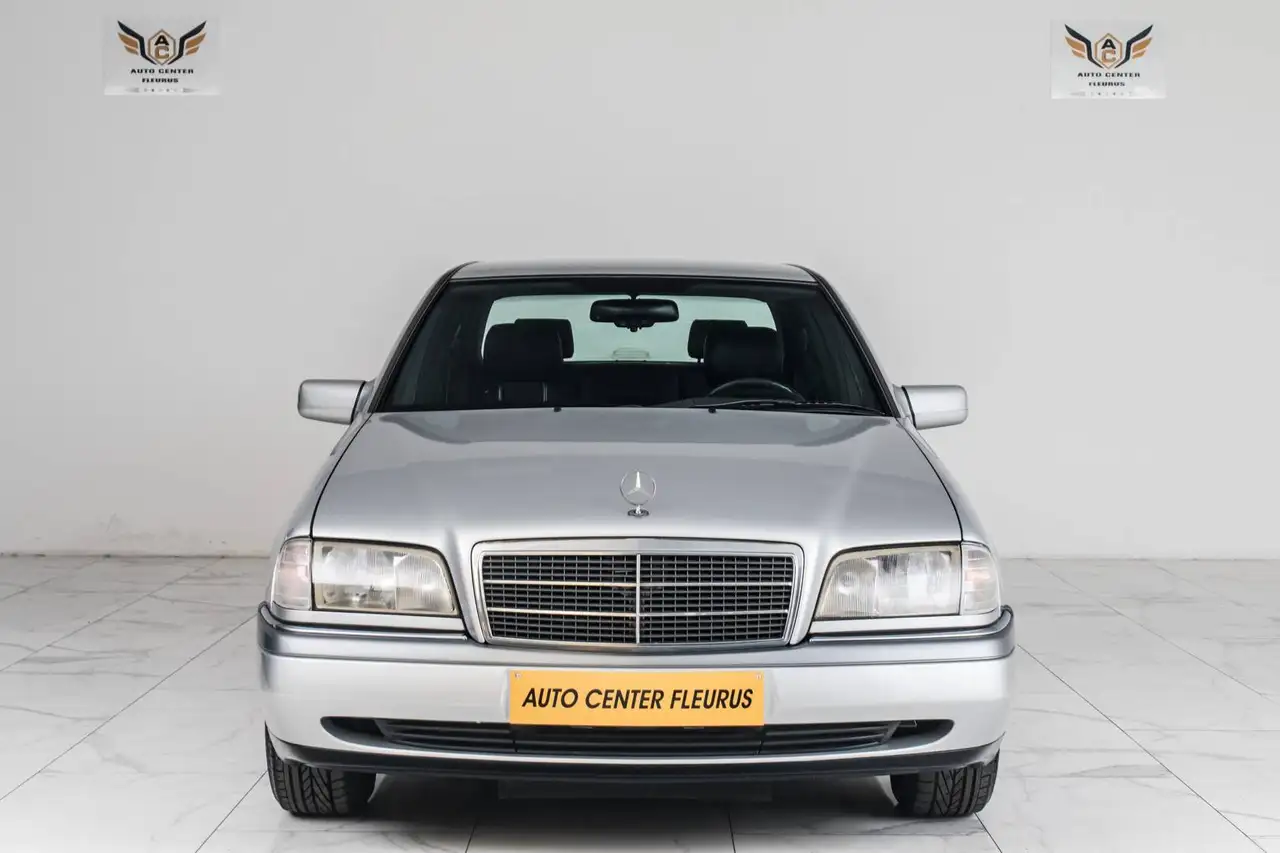 Mercedes-Benz C 250 Turbo Elegance, foto 2