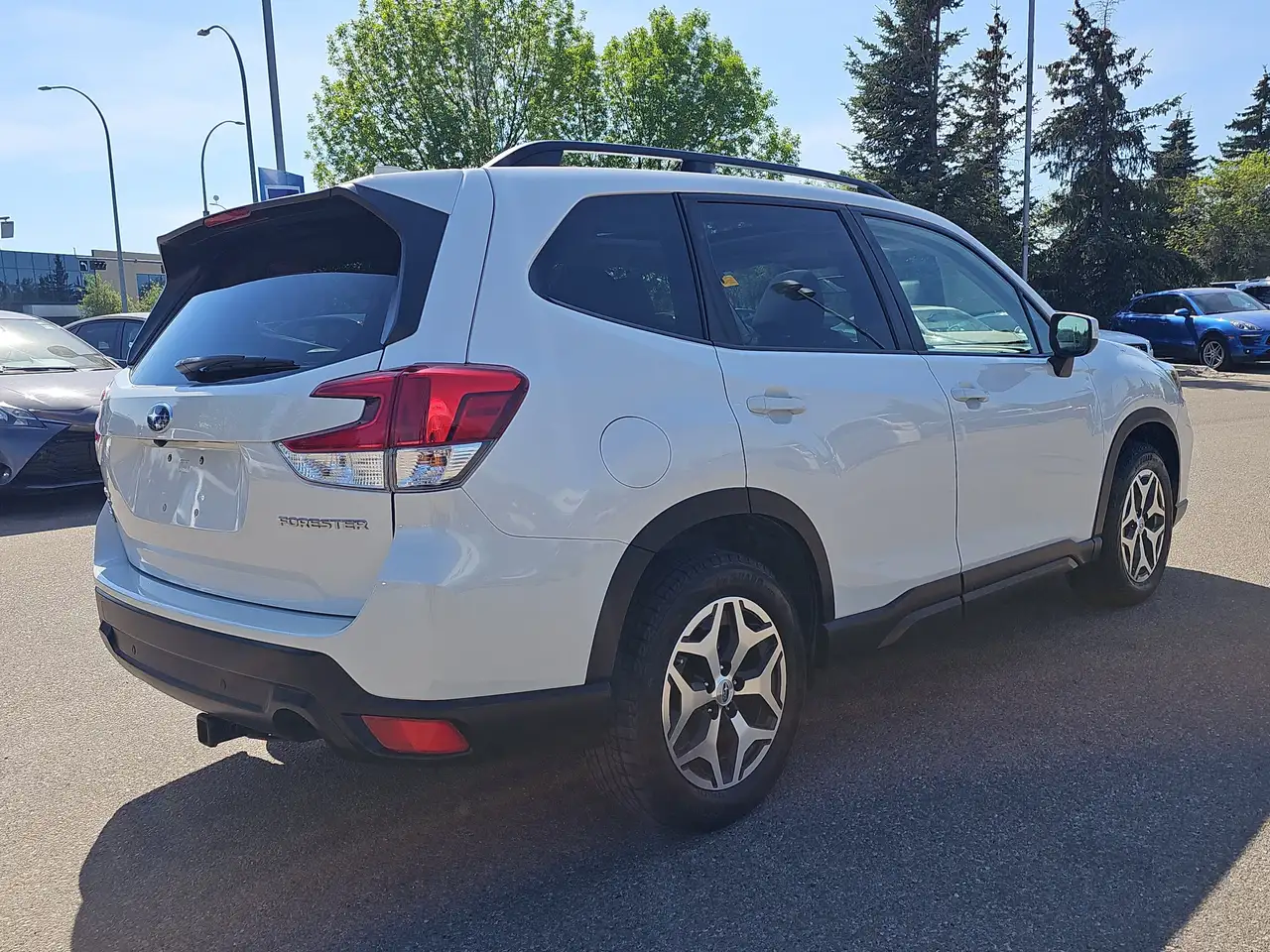 Subaru Forester снимка Subaru Forester