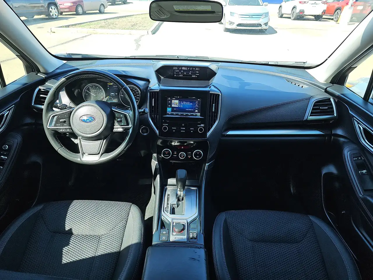 Subaru Forester снимка Subaru Forester