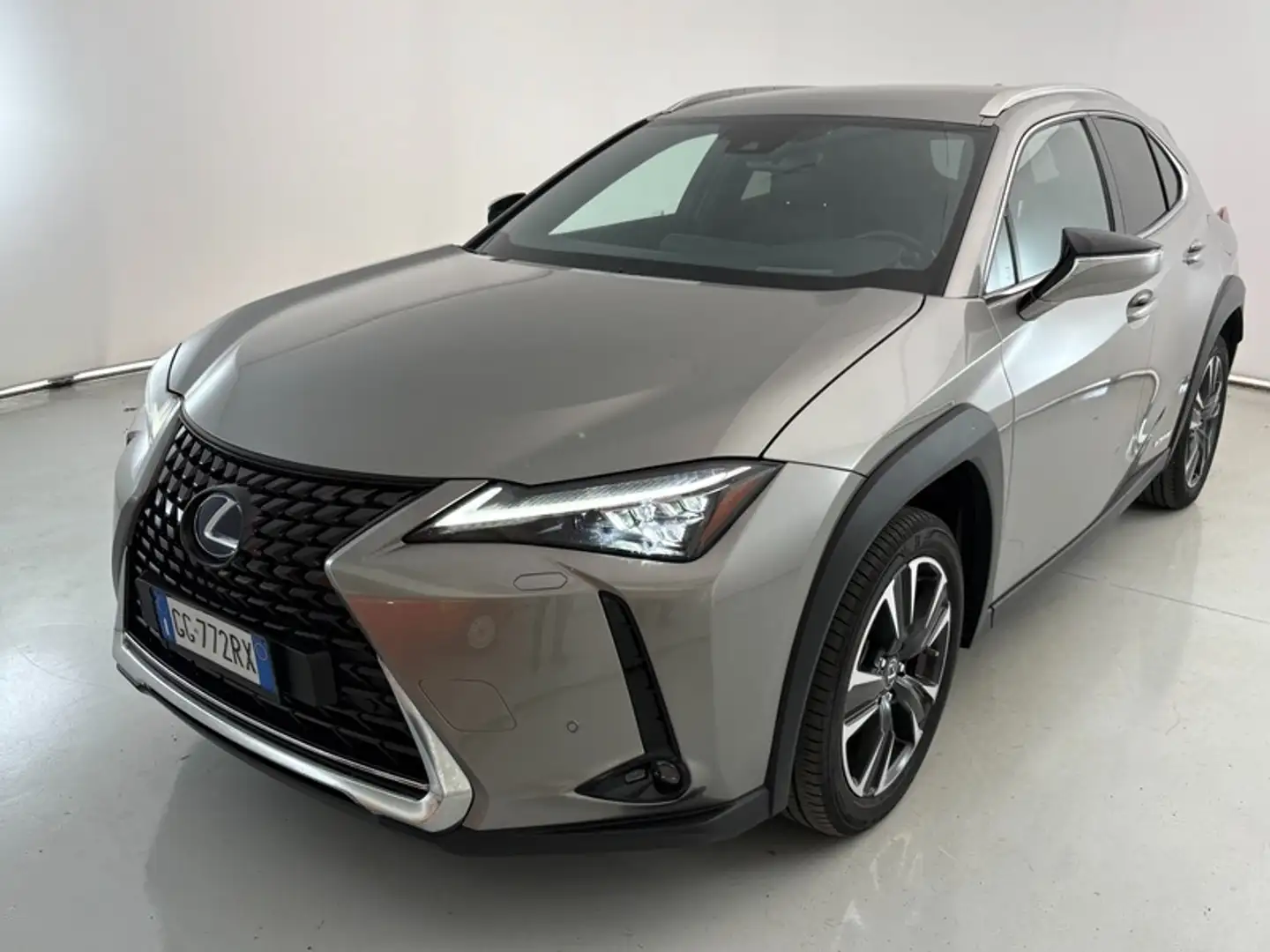 Lexus UX 250h 250 2.0 Hybrid Luxury - 1