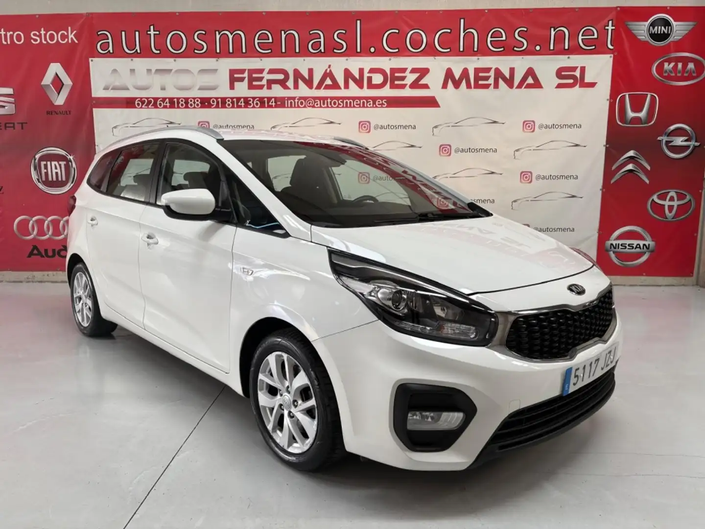 Kia Carens 1.6 GDi Concept 135 Weiß - 1