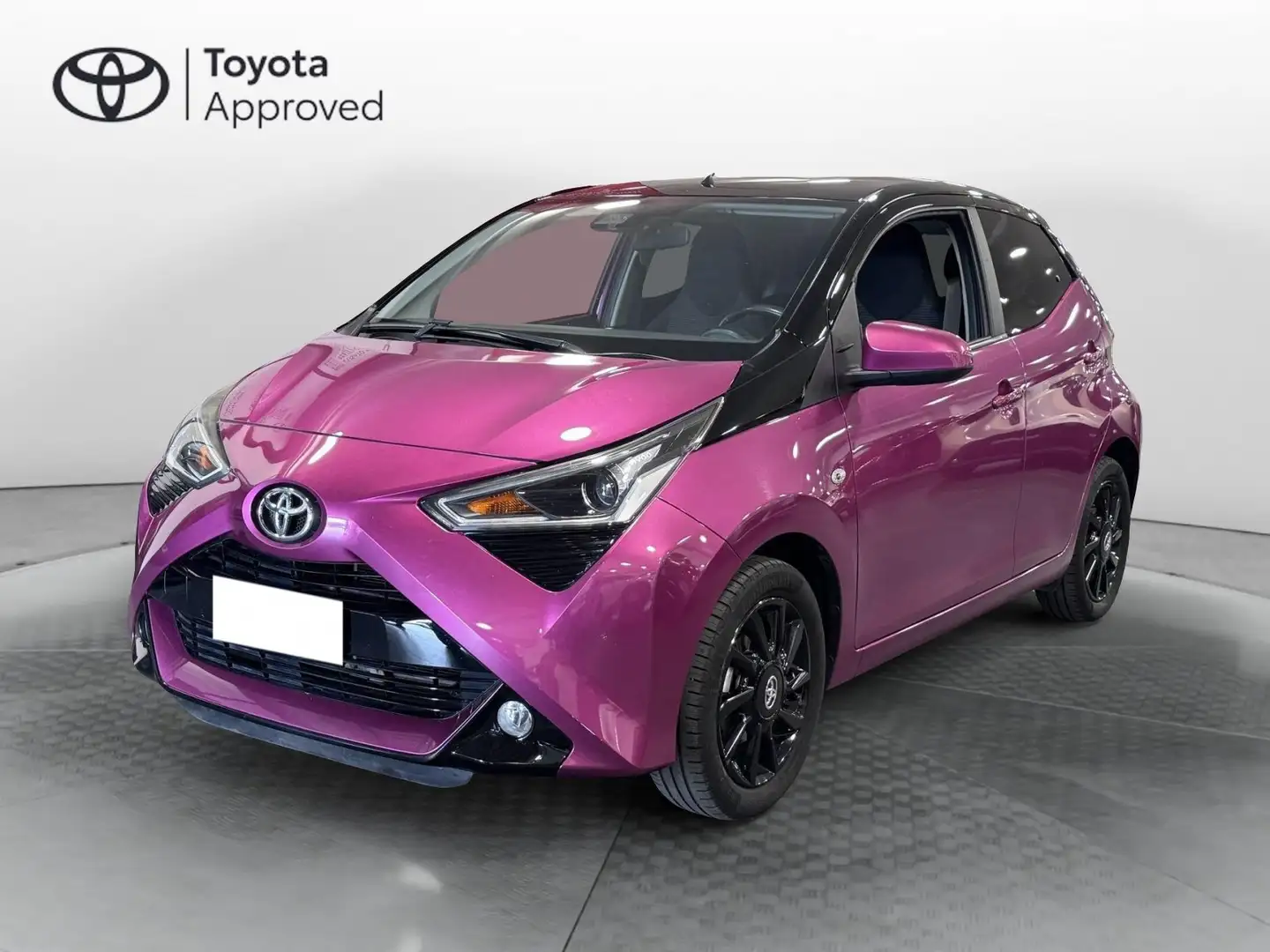 Toyota Aygo 1.0 VVT-i 72 CV 5 porte x-cite - 1