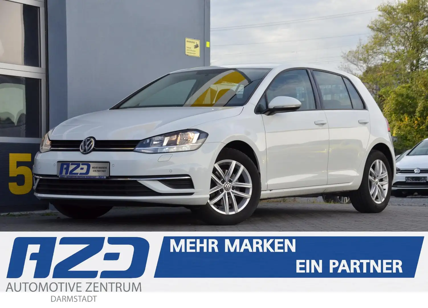 Volkswagen Golf 7 1.6 TDI AHK T-LEDER ACC SITZHZ MASSAGE Blanc - 1