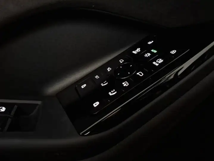 Audi A6 2024, foto 17