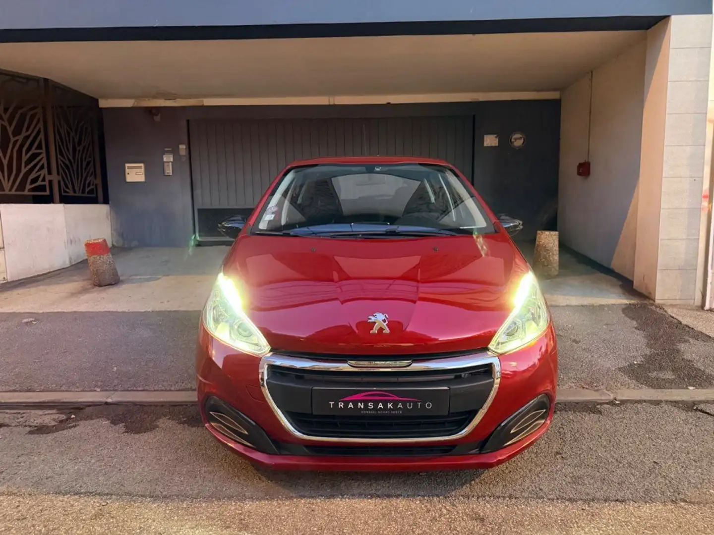 Peugeot 208 1.2 L PureTech 82 CH BVM5 Active - Courroie de distribution.neuve Rot - 2