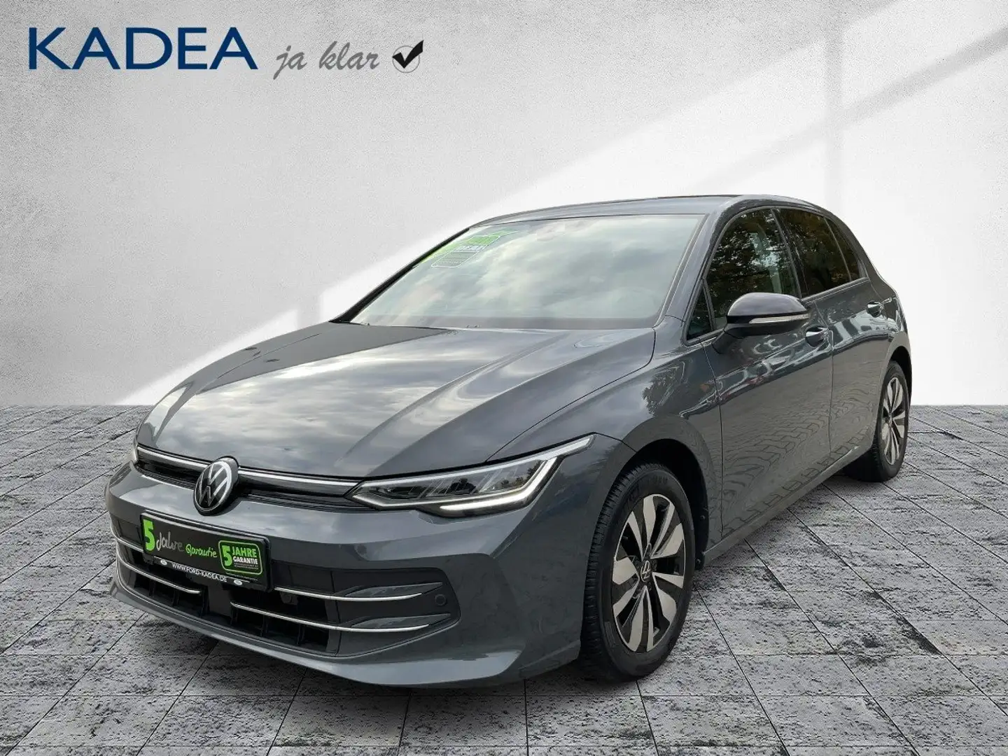 Volkswagen Golf VIII 1.5 TSI Goal ACC+LED+Navi+SHZ+PDC+KLIMA Grau - 2