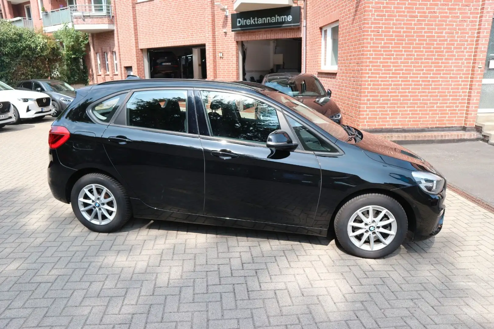 BMW 218 i Active Tourer Advantage Navi AHK Nero - 1