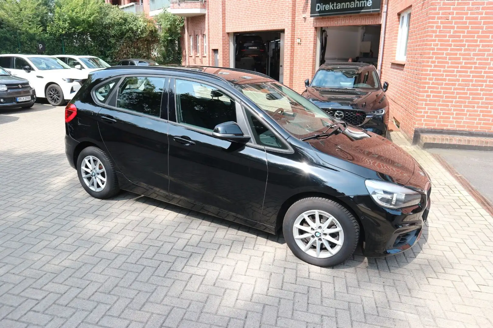 BMW 218 i  Active Tourer Advantage Navi AHK Nero - 2