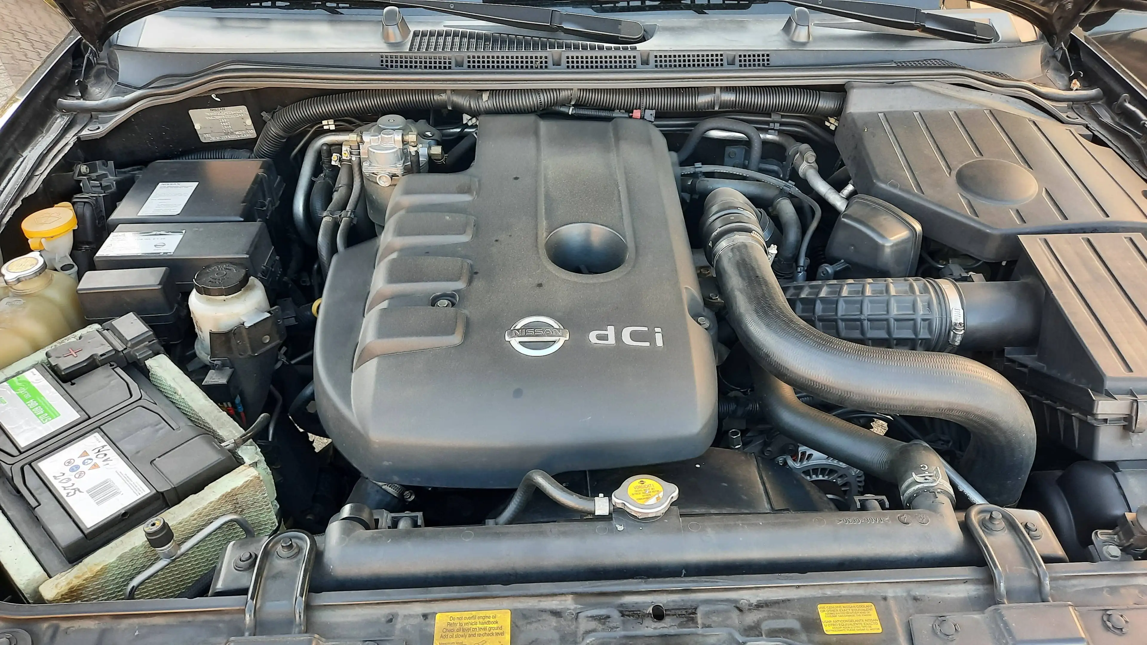Nissan Pathfinder 2.5 dCi Elegance *Aus 1. Hand - 7 Sitzer - ALLRAD - KLIMAAUT* — photo 3
