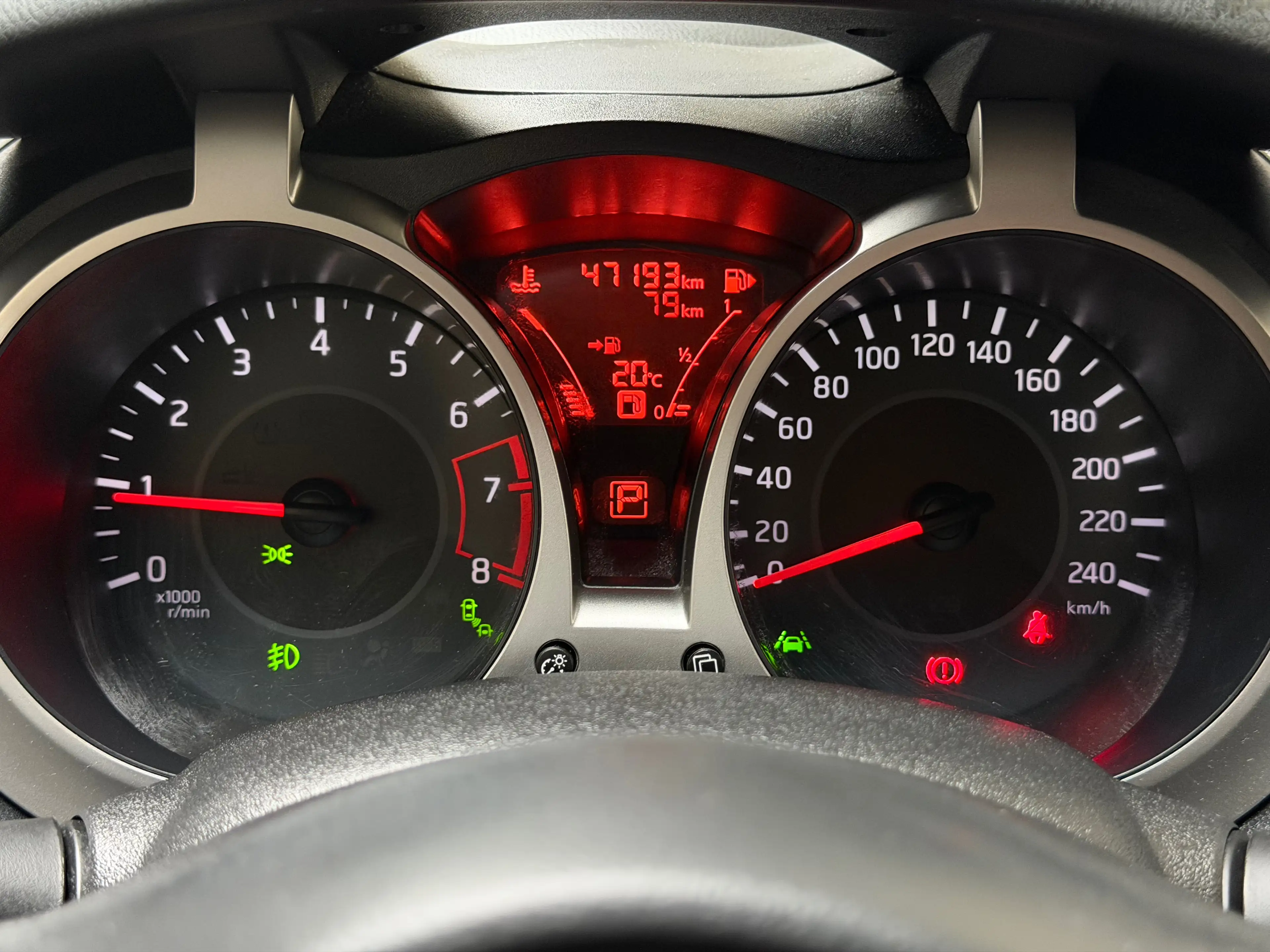 Nissan Juke Juke 1.6i 2WD N-Connecta Xtronic — photo 15
