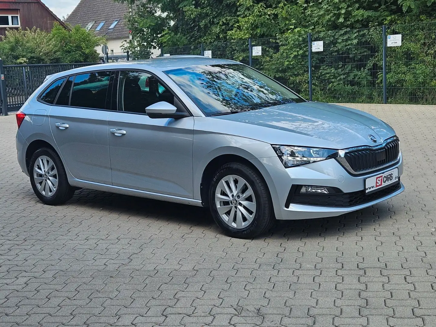 Skoda Scala Tour 1.0 TSi DSG LED ACC SITZHEIZUNG Argent - 2