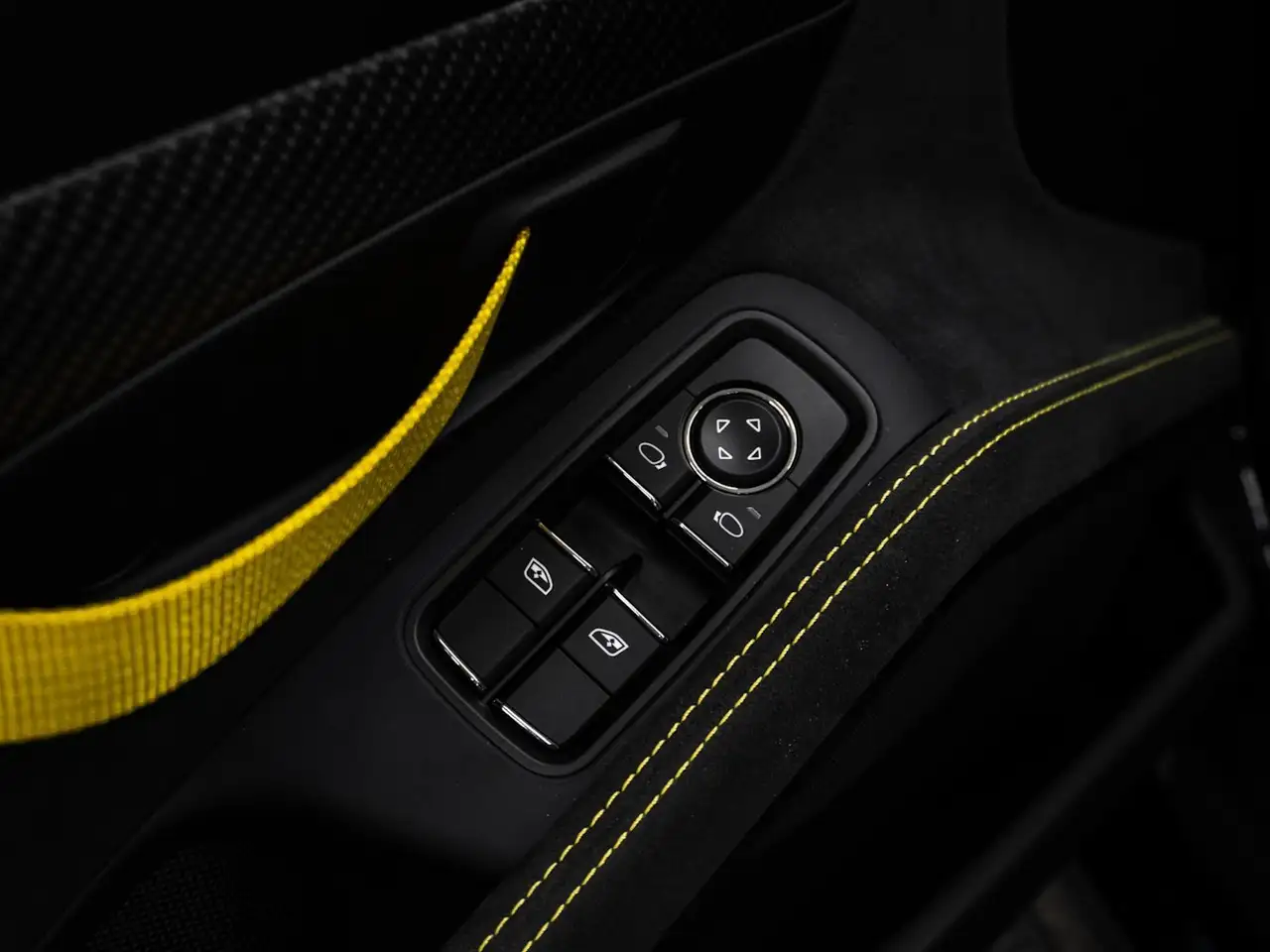 Porsche 718 Spyder снимка Porsche 718 Spyder