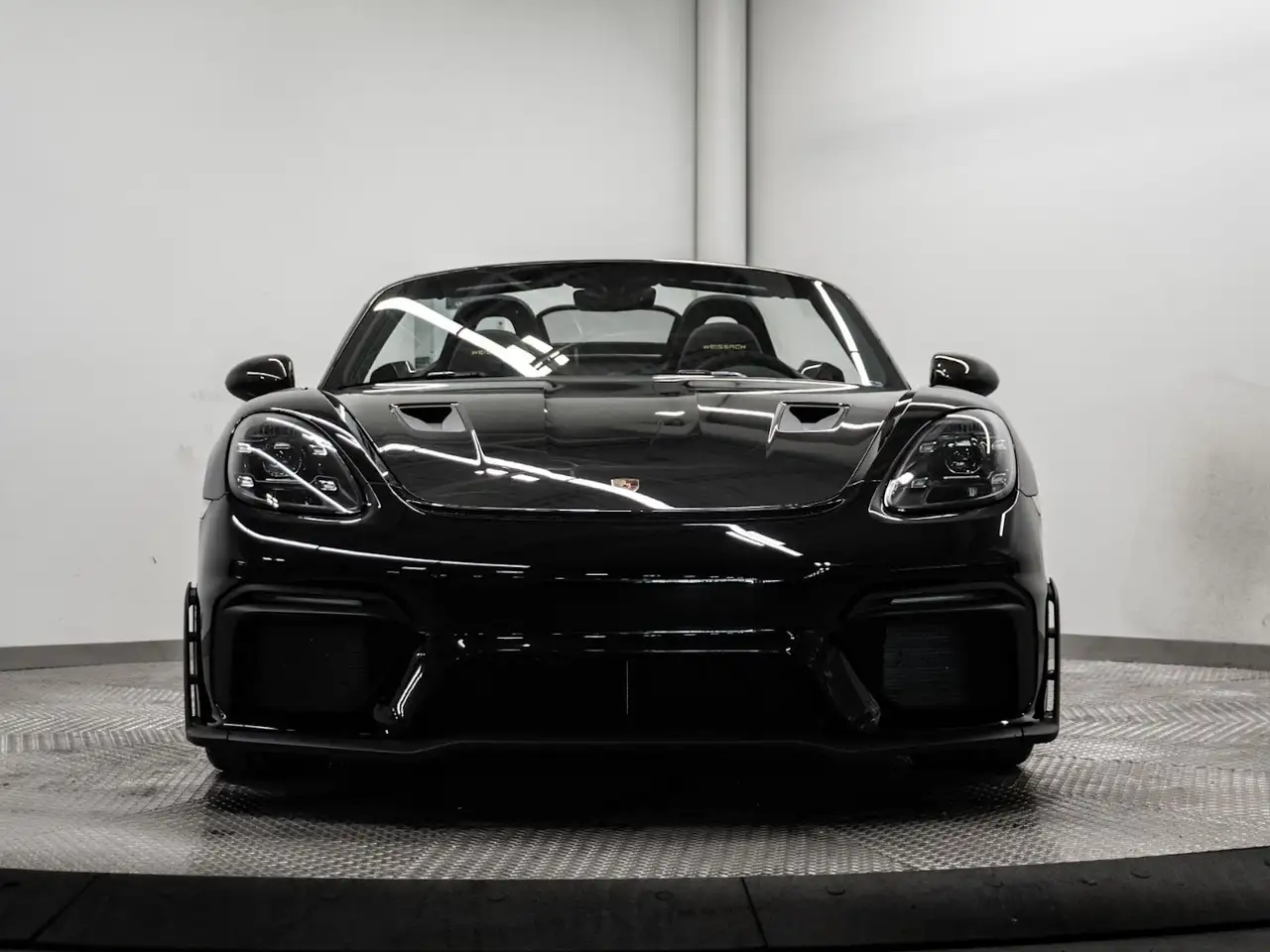Porsche 718 Spyder снимка Porsche 718 Spyder