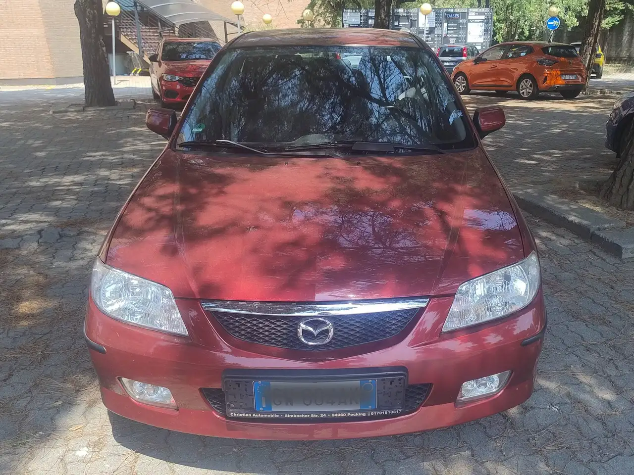 Mazda 323F 1.6 Exclusive C. Autom clima ASI CRS Neopat., foto 6