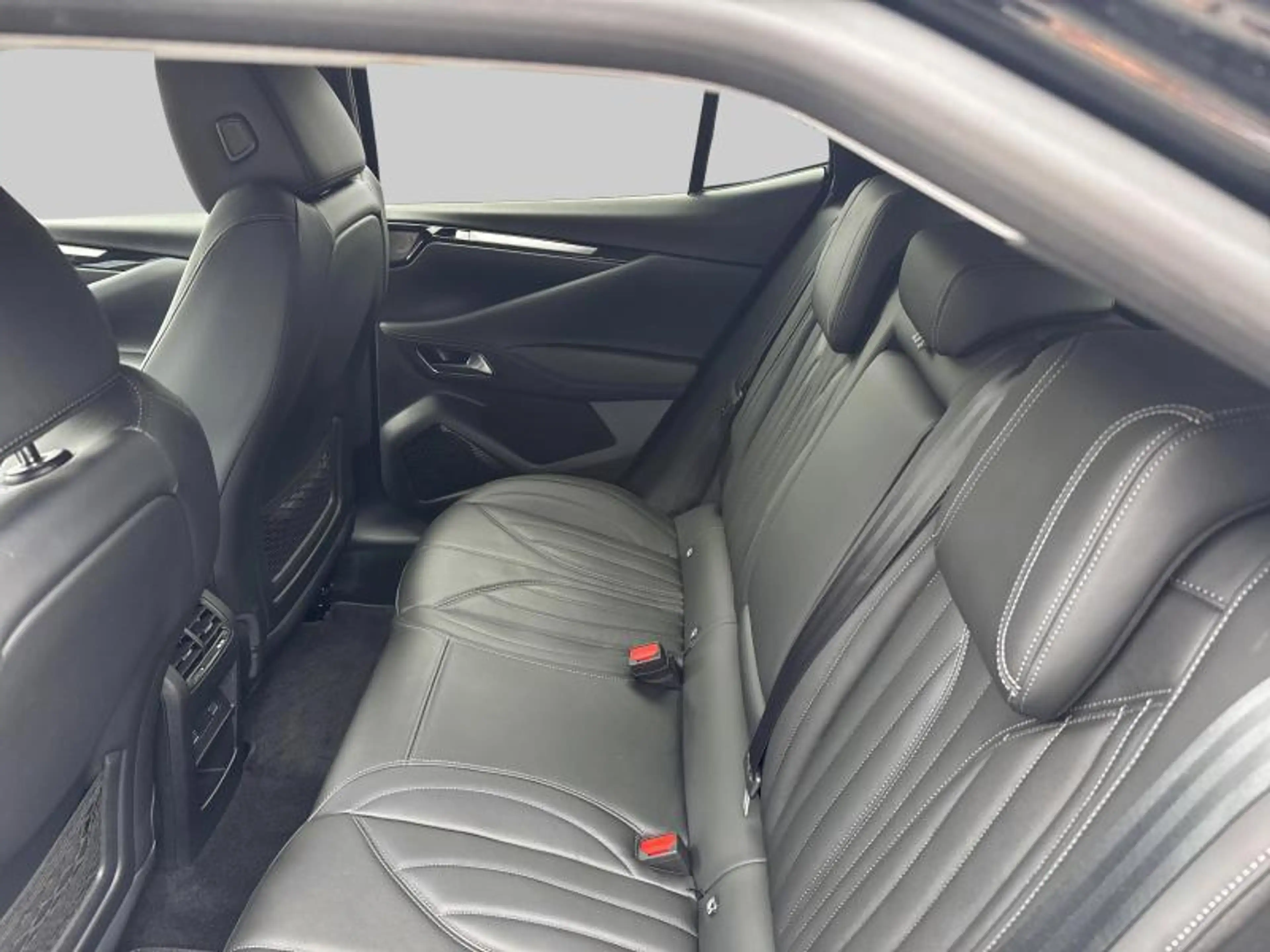 DS Automobiles DS 4 RIVOLI — photo 12