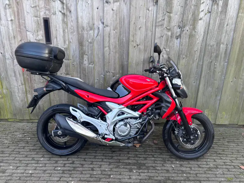 Suzuki Gladius 650 - foto 7