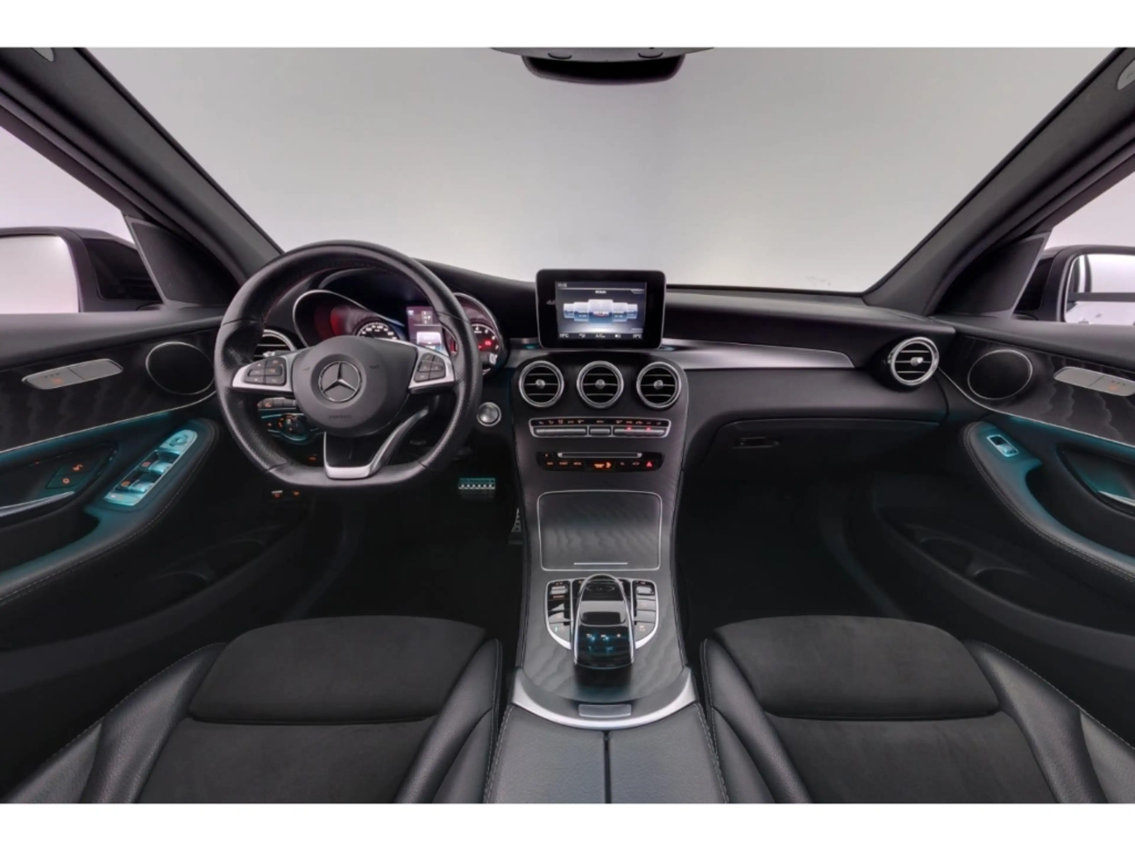 Mercedes-Benz GLC 250 9G-tronic AMG Line+LED+NAVI+PANO+KAMERA — photo 10