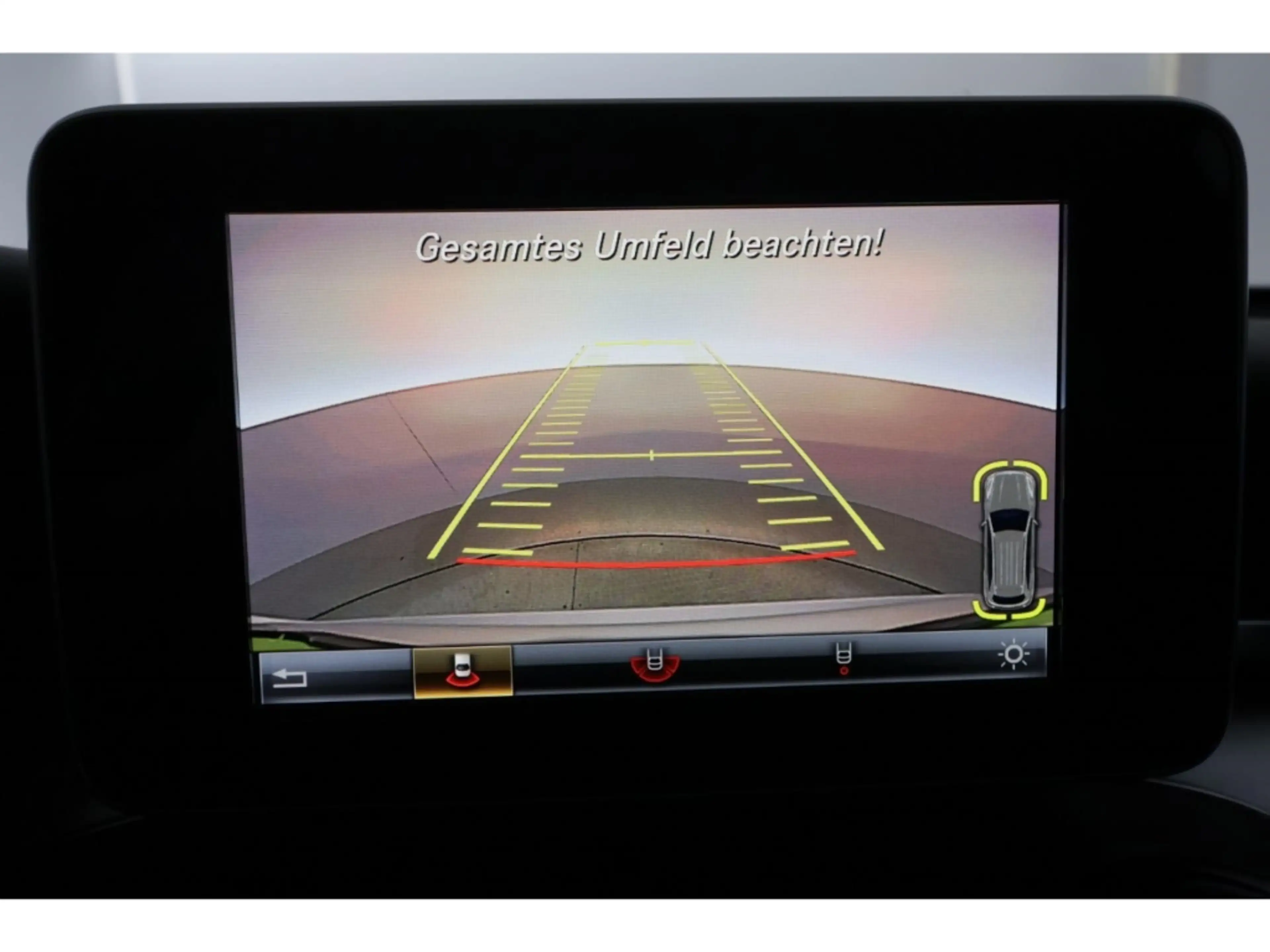 Mercedes-Benz GLC 250 9G-tronic AMG Line+LED+NAVI+PANO+KAMERA — photo 18
