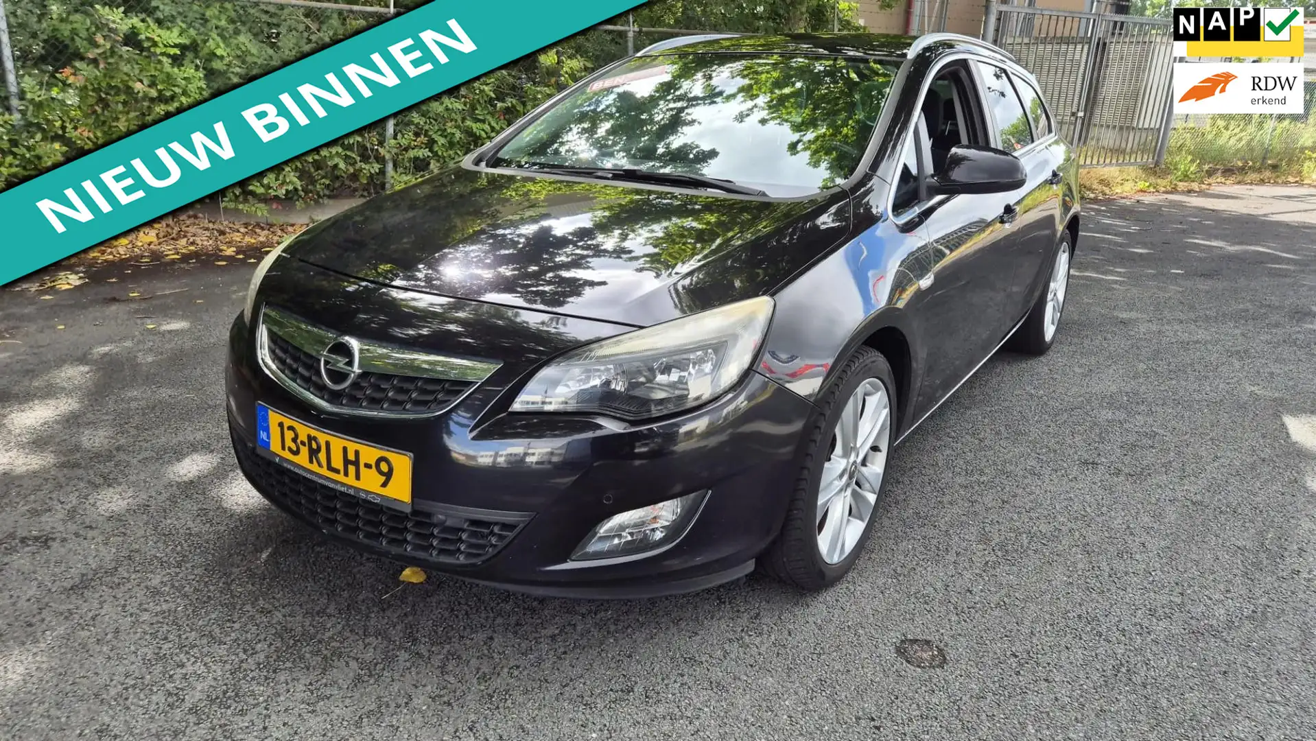 Opel Astra Sports Tourer 1.4 Turbo Sport NETTE AUTO RIJDT EN Zwart - 1