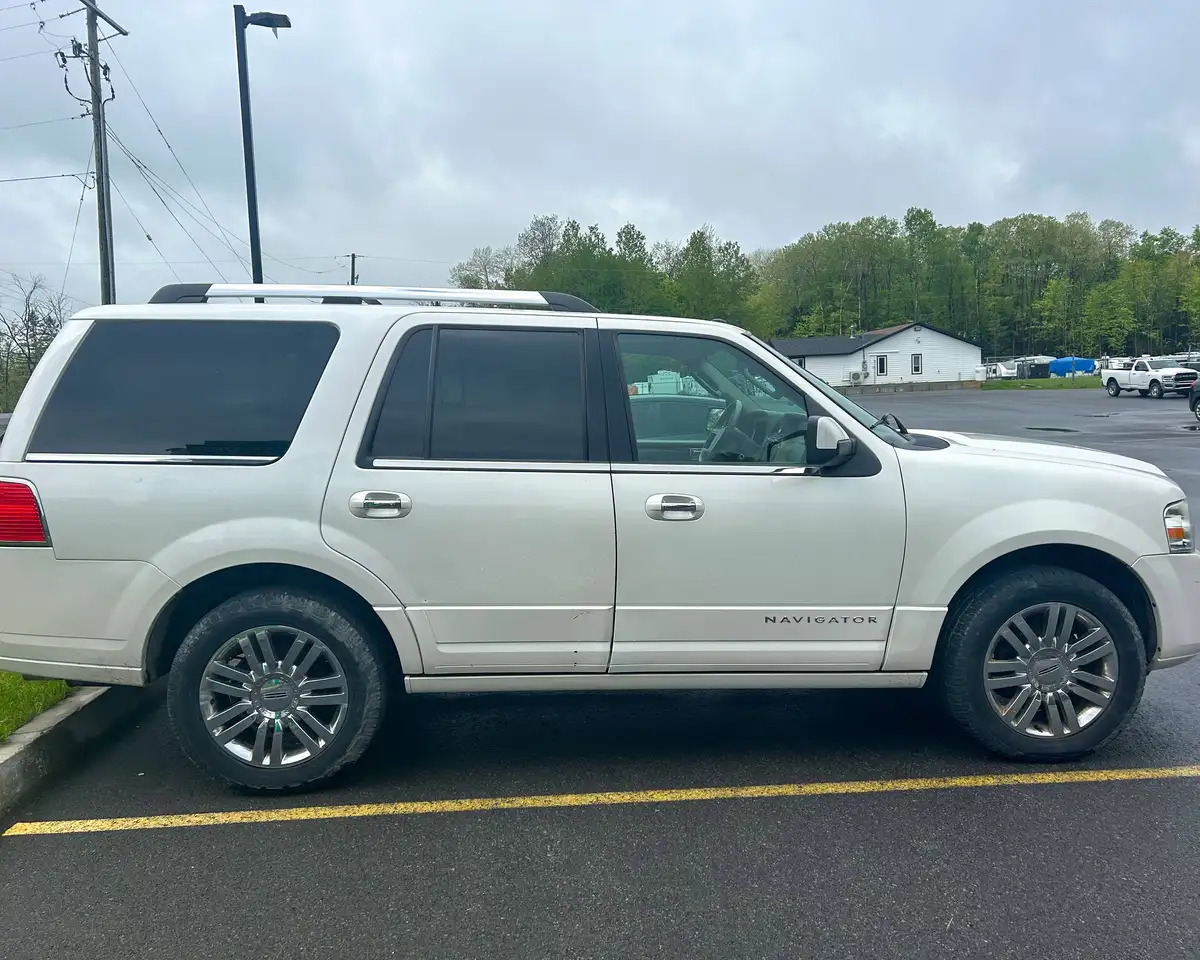 Lincoln Navigator снимка Lincoln Navigator