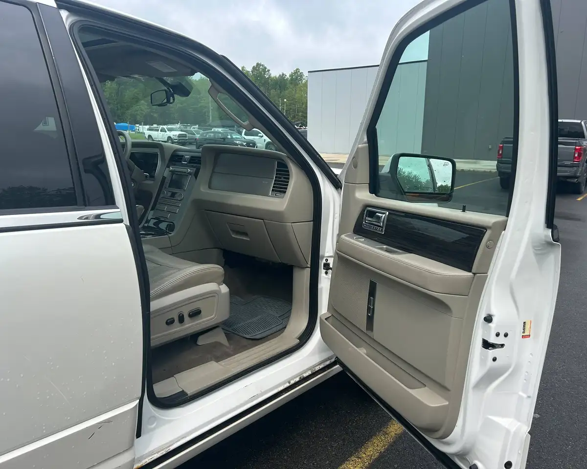 Lincoln Navigator снимка Lincoln Navigator