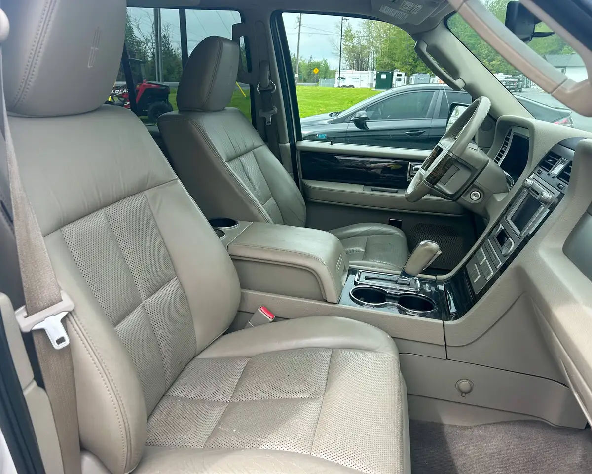 Lincoln Navigator снимка Lincoln Navigator