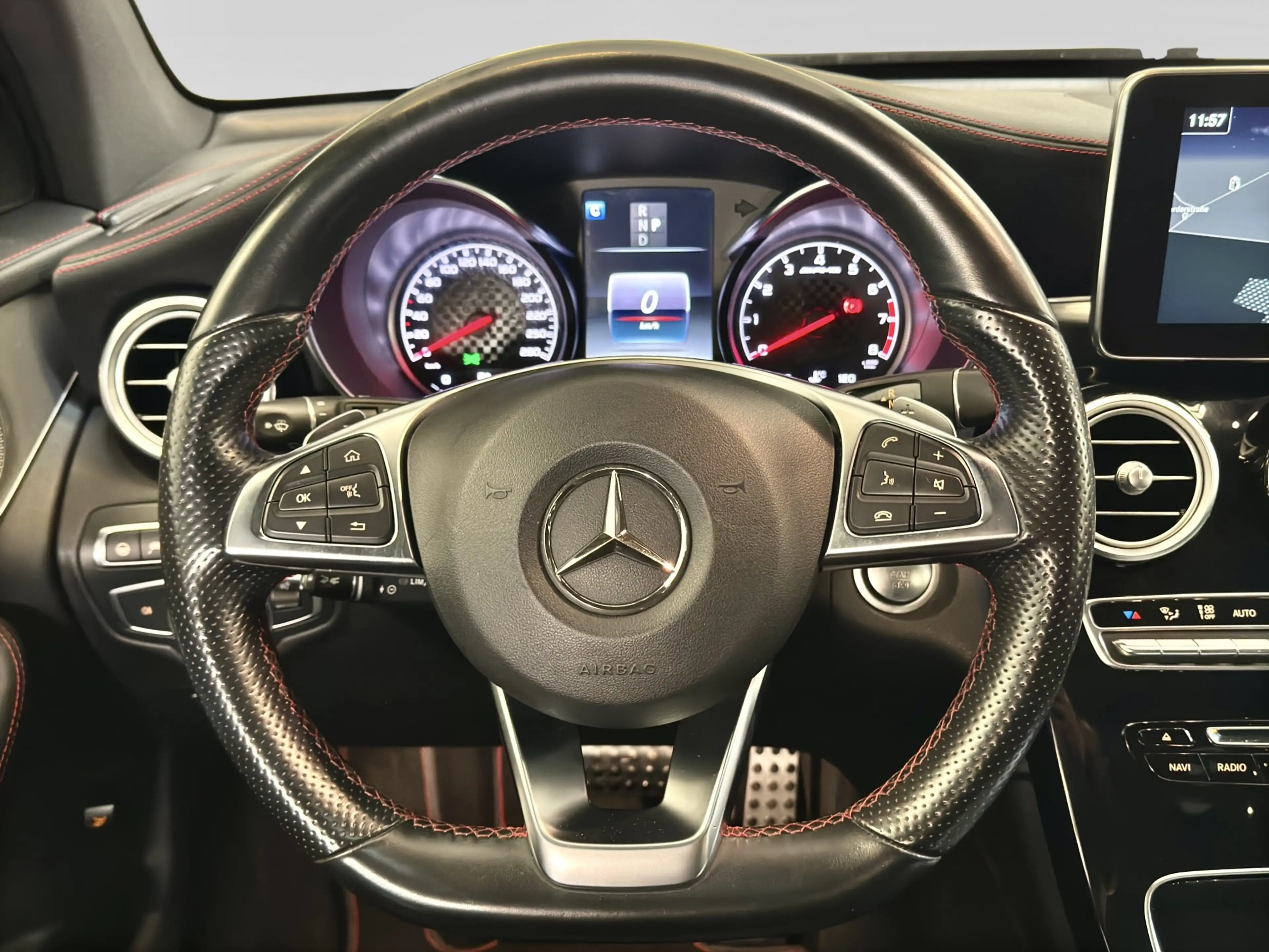 Mercedes-Benz GLC 43 AMG 4MATIC | 367 PS | PANO | BURMESTER | 360° | DISTR — photo 15