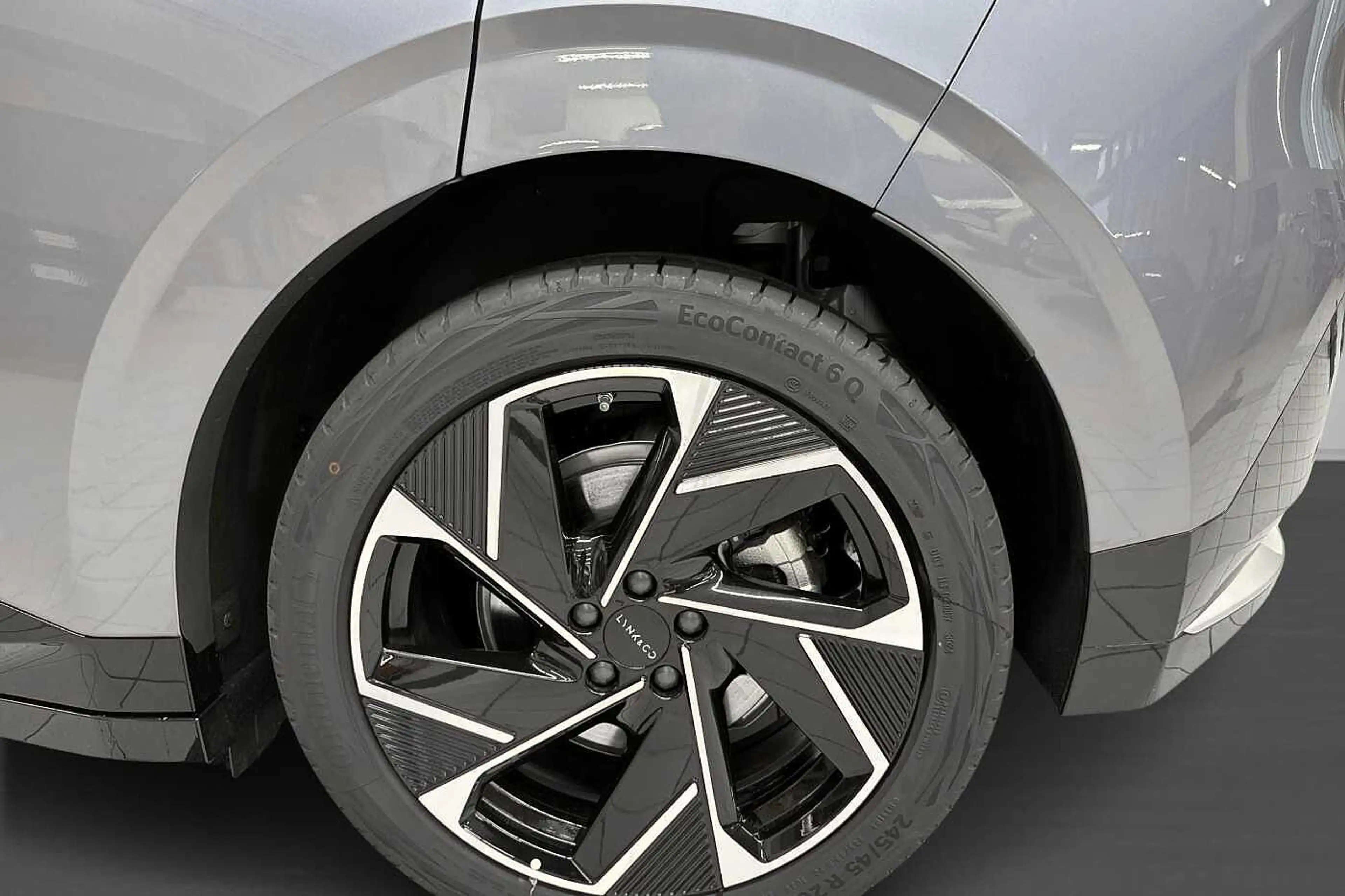 Lynk & Co 02 66 kWh More - DEMO — photo 4