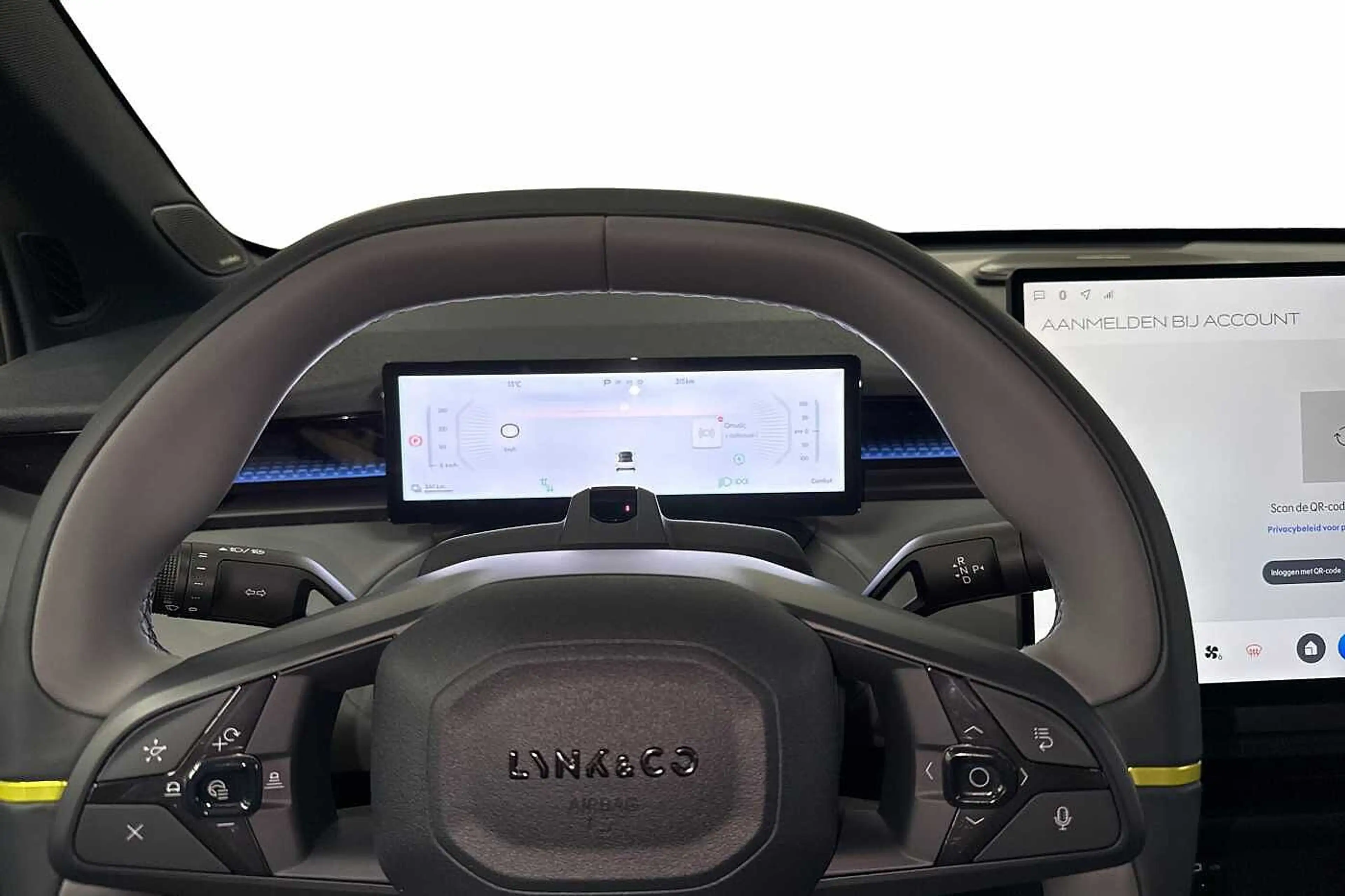 Lynk & Co 02 66 kWh More - DEMO — photo 6