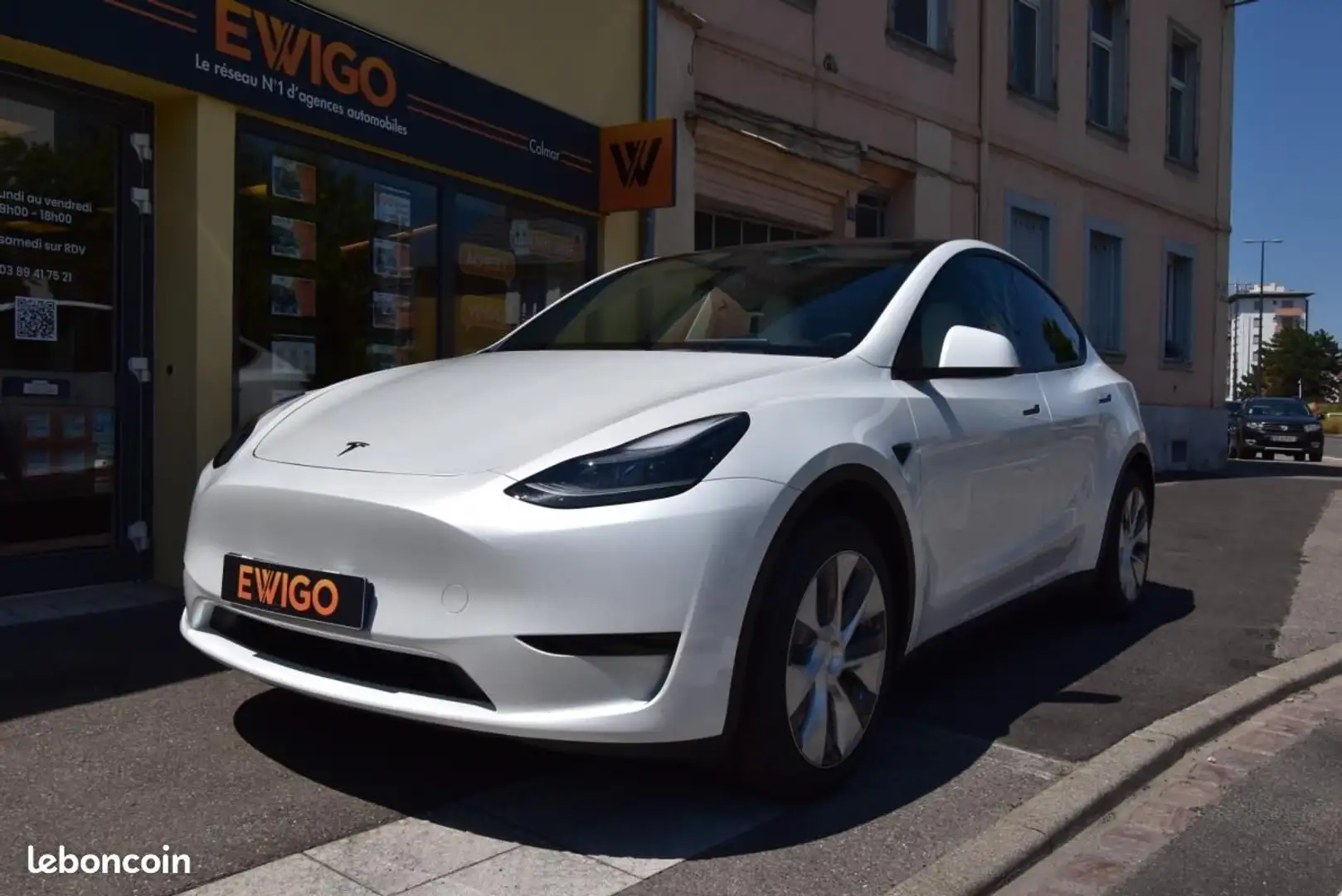 Tesla Model Y ELECTRIC 275 60KWH STANDARD-RANGE 2WD- GARANTIE 6  Blanc - 1