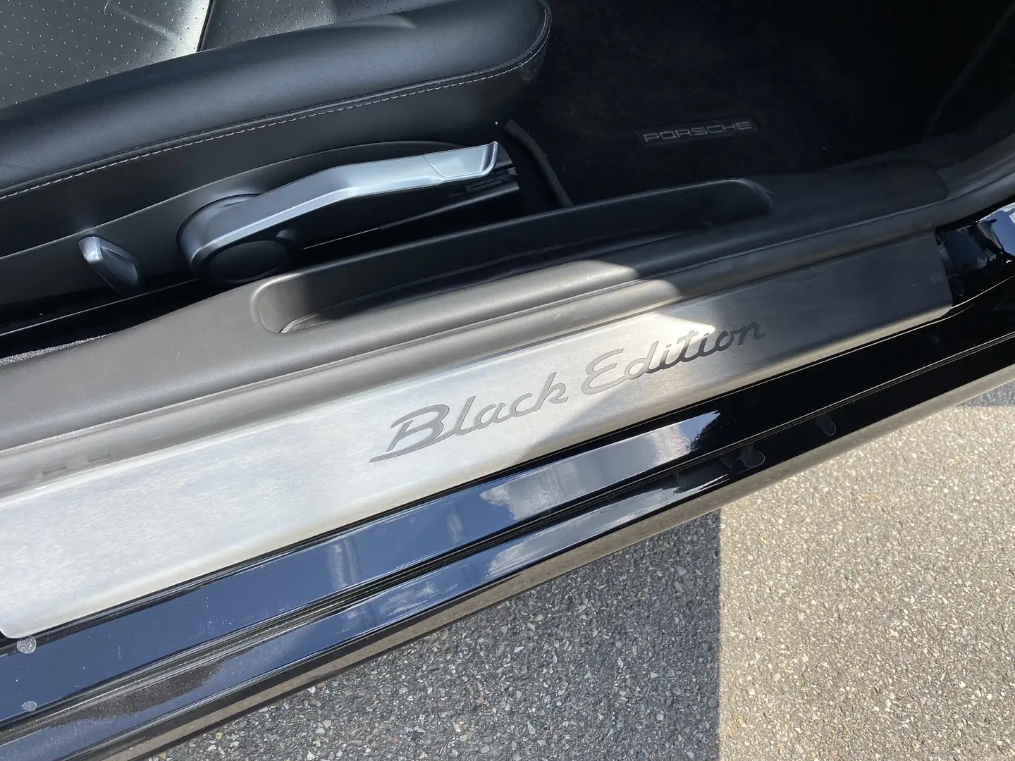 Porsche 911 997 Carrera Coupé 3.6i 345 Black Edition PDK Schwarz - 2