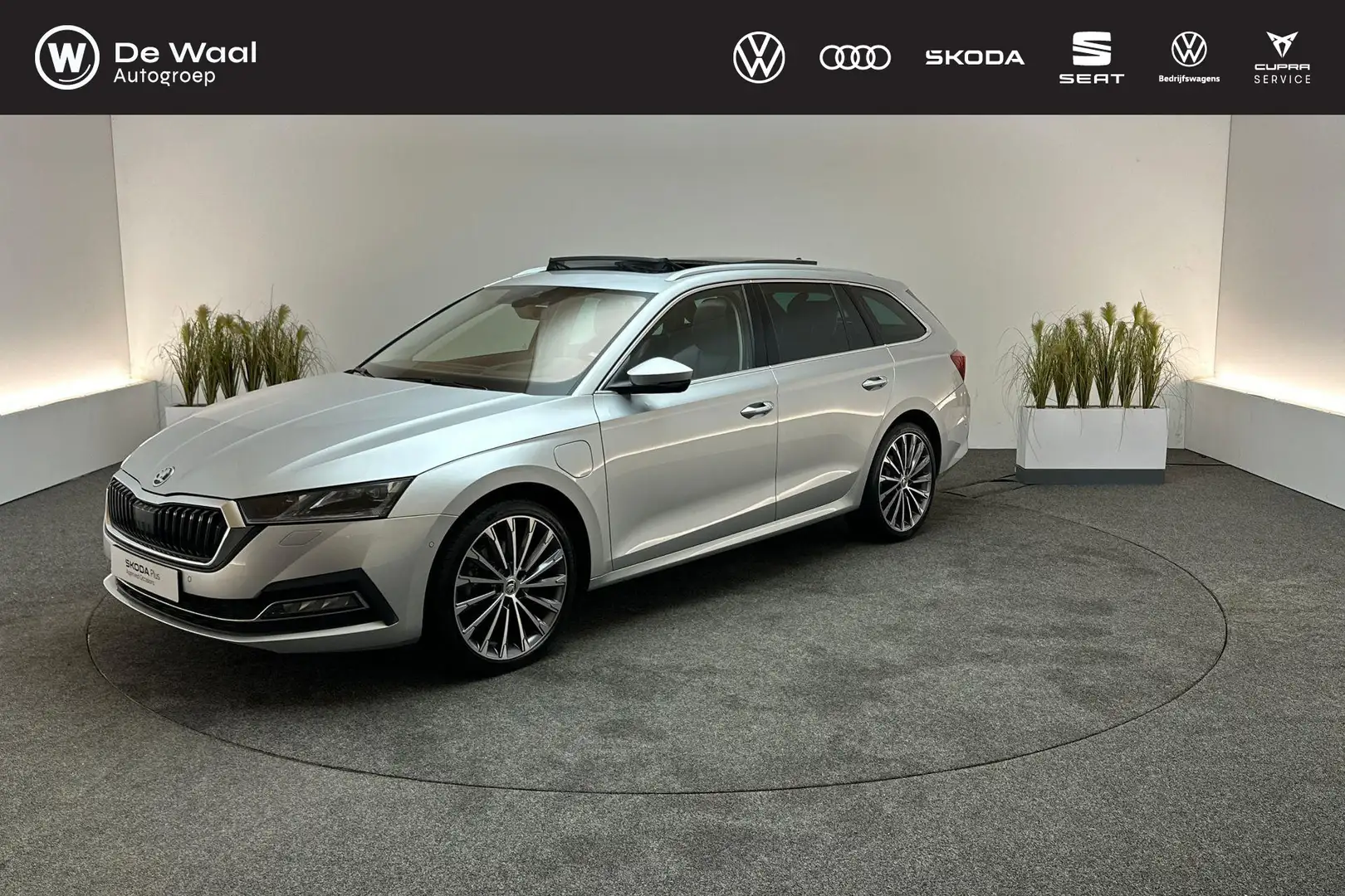 Skoda Octavia Combi 1.4 TSI 204pk DSG iV PHEV Style | Park Assis Argent - 1