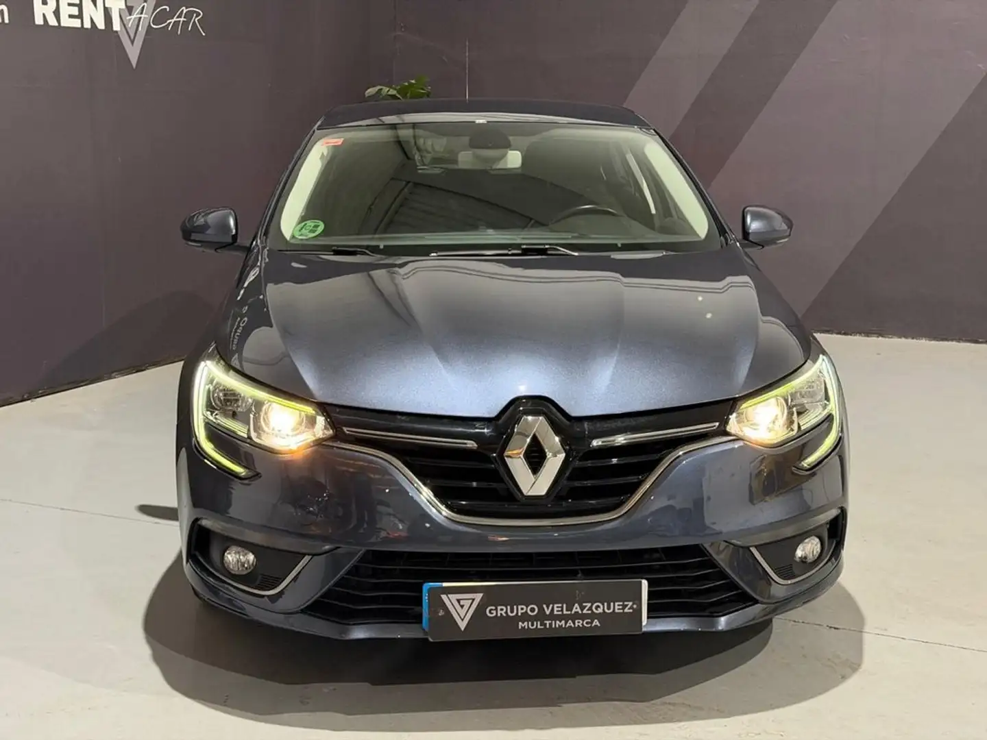 Renault Megane 1.5 dCi 90cv Limited Energy Burdeos - 2