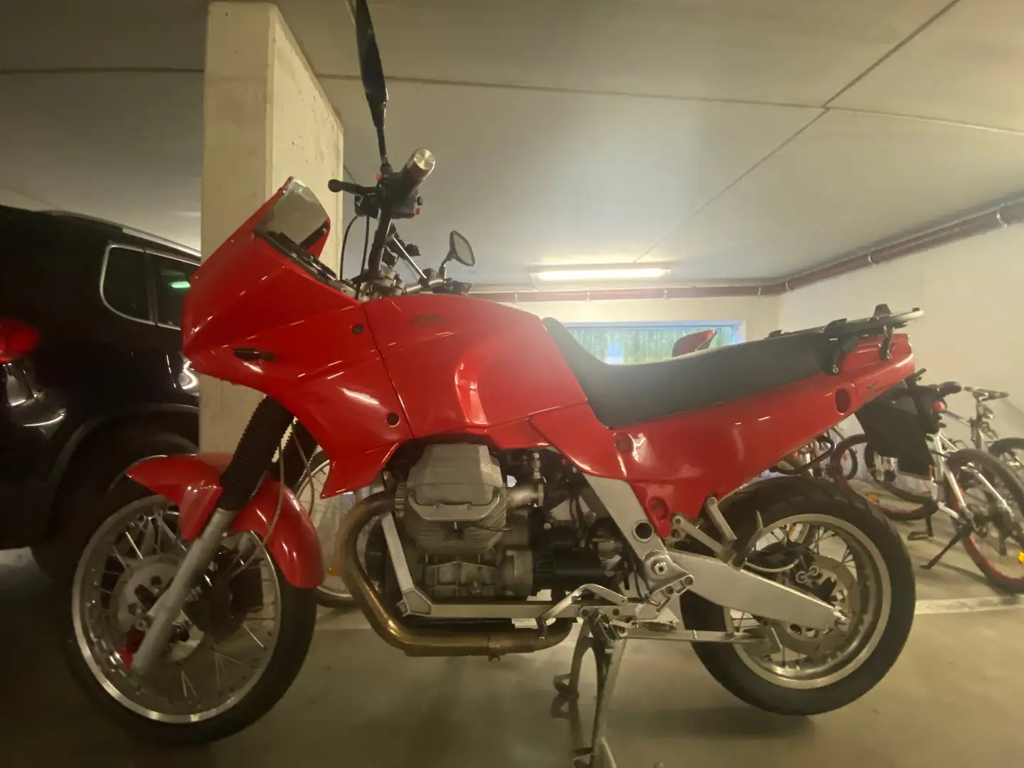 Moto Guzzi Quota 1000 Rosso - 1