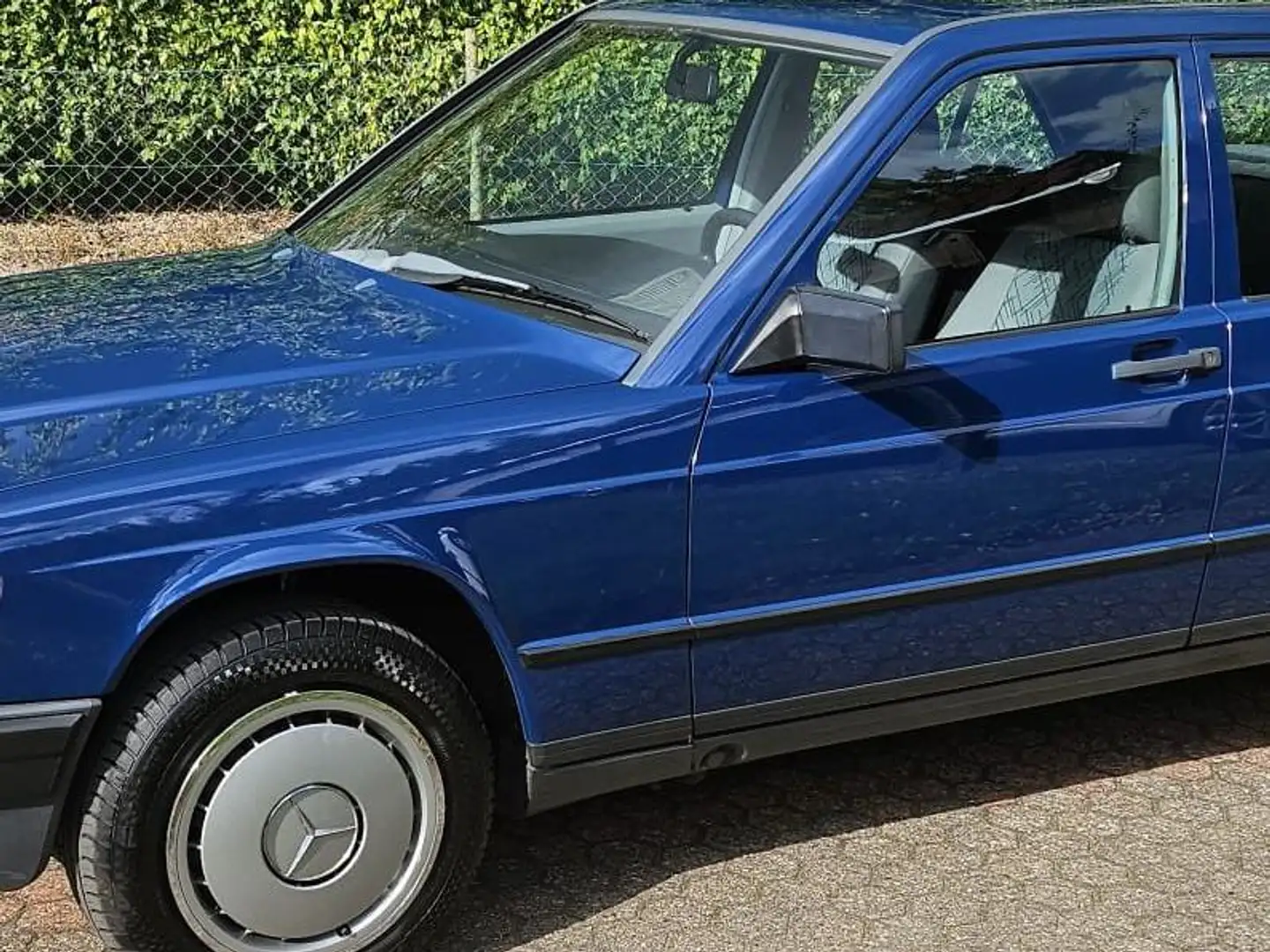 Mercedes-Benz 190 190 D Blau - 2