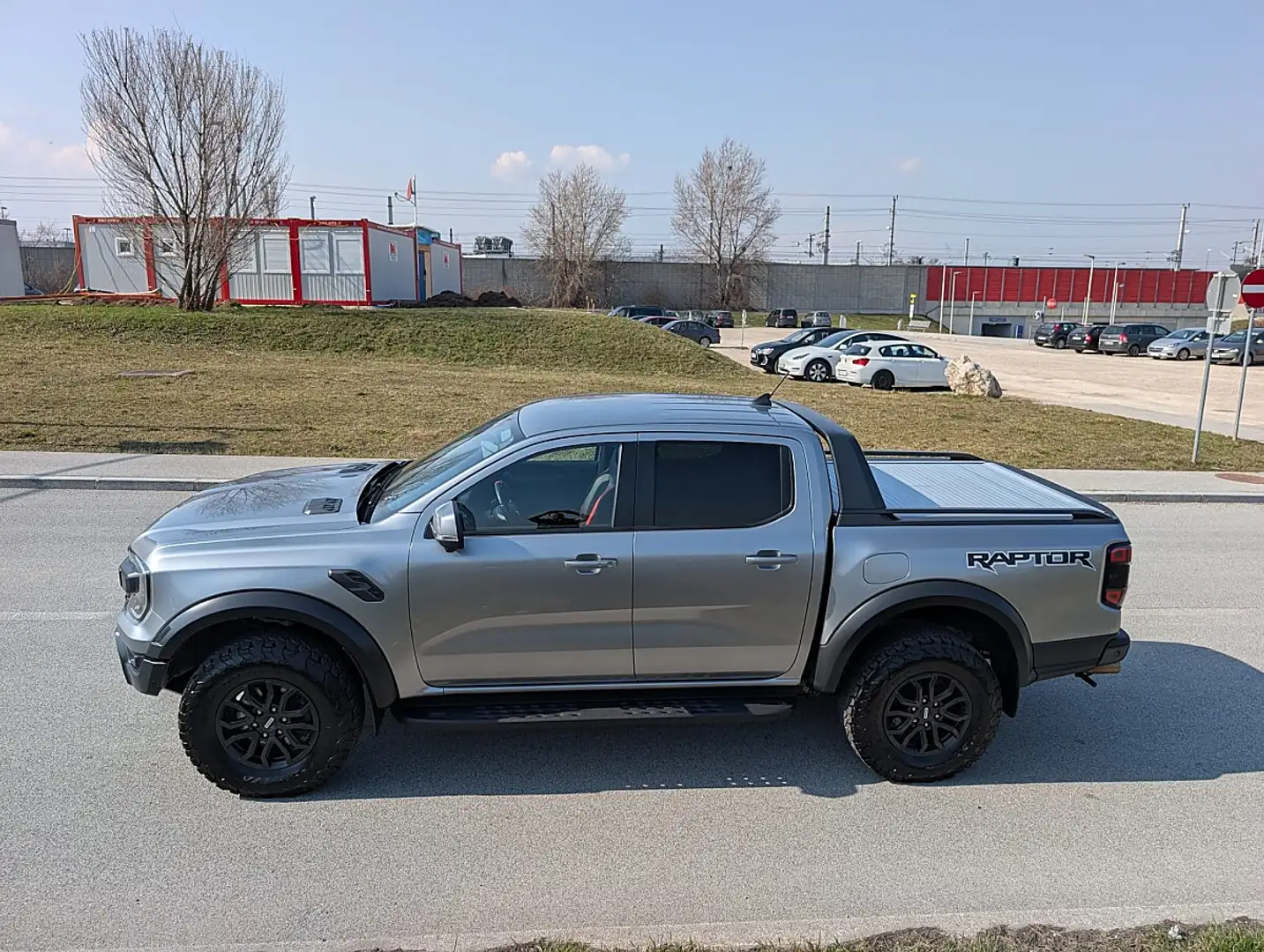 Ford Ranger Raptor Ranger Raptor 4x4 3,0 V6 Benziner Aut. Klappena... Silber - 2