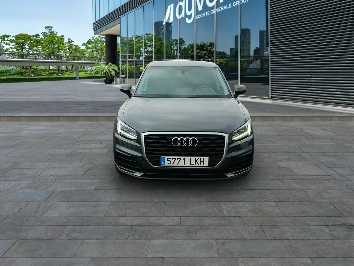 Audi Q2 30 TDI Advanced S tronic 85kW Gris - 2