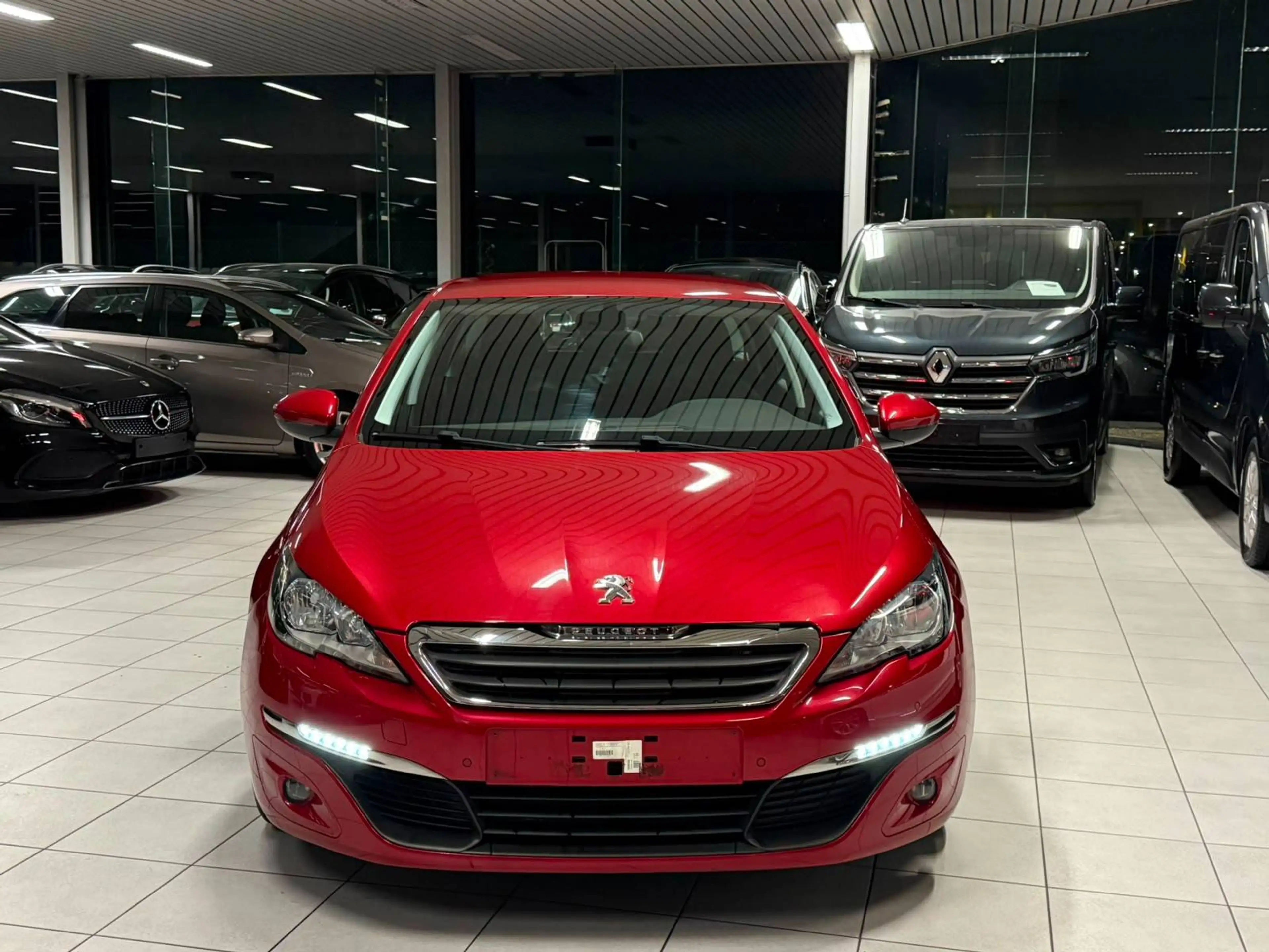 Peugeot 308 308 SW 1.6 HDi Access — photo 4