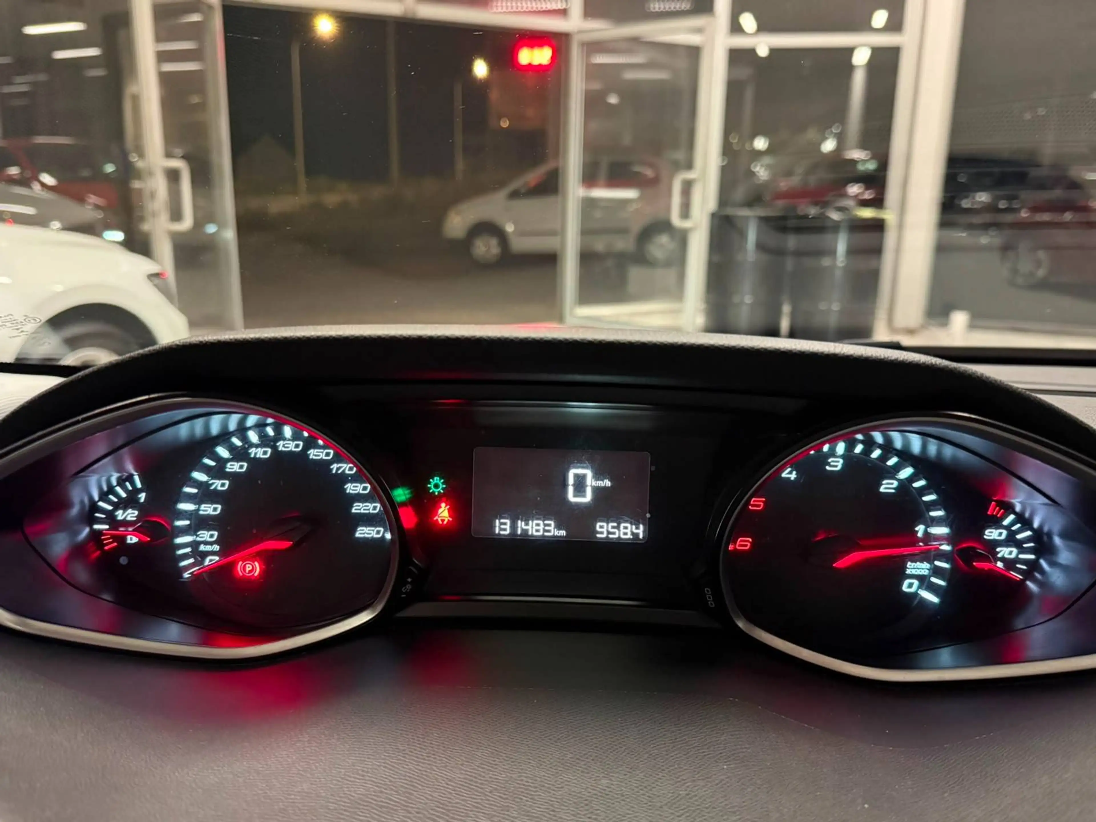 Peugeot 308 308 SW 1.6 HDi Access — photo 10