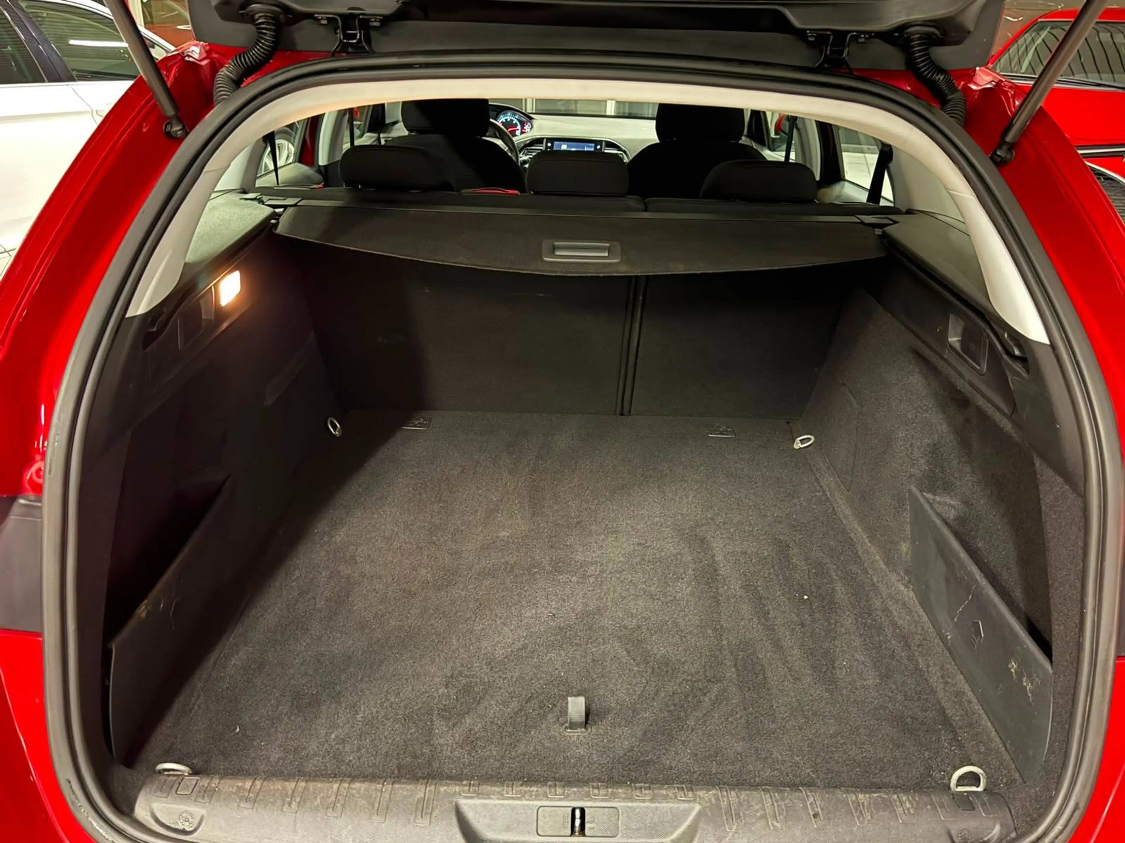 Peugeot 308 308 SW 1.6 HDi Access — photo 14