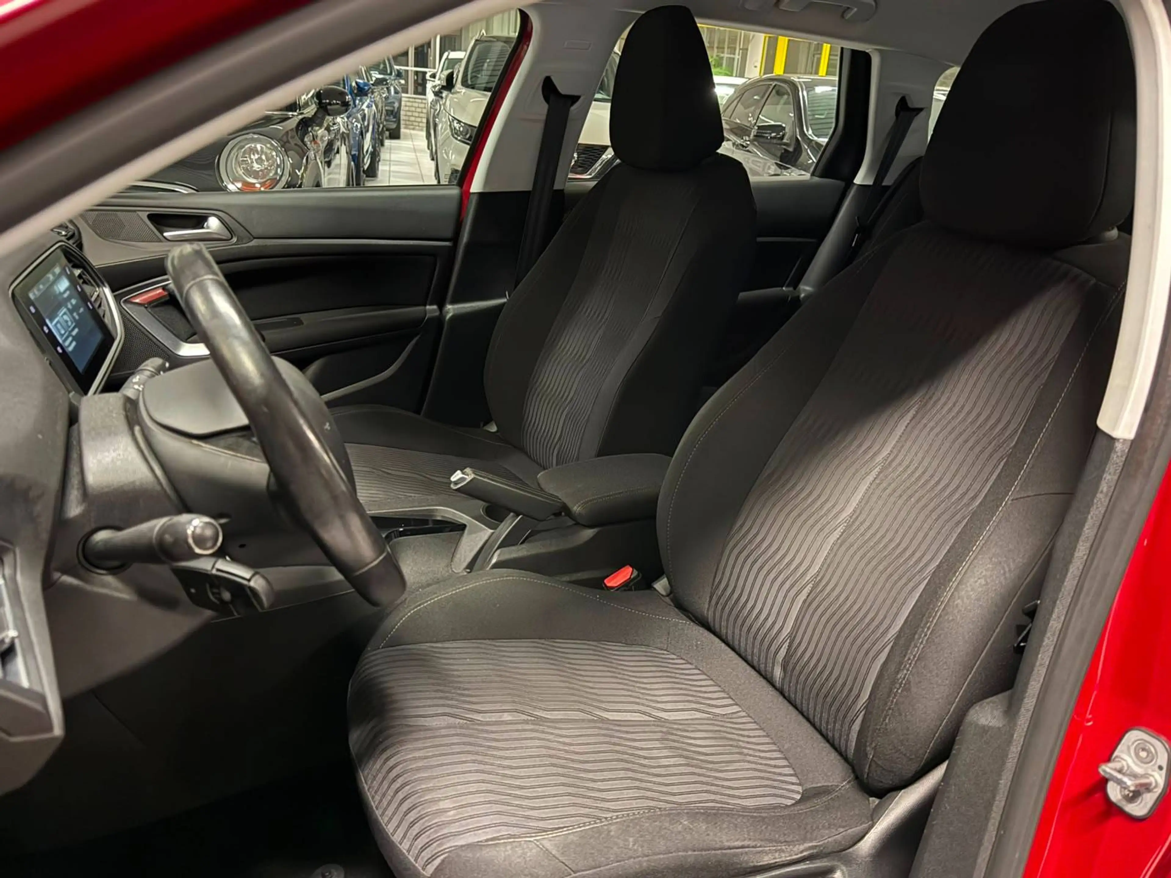 Peugeot 308 308 SW 1.6 HDi Access — photo 8